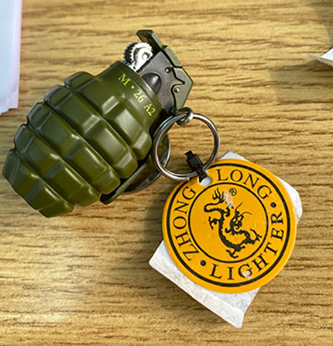 Imagen oficial de Novelty Lighter ; ZHONG LONG ; FUZE M217 ME175B 008-803 publicada por OECD 4