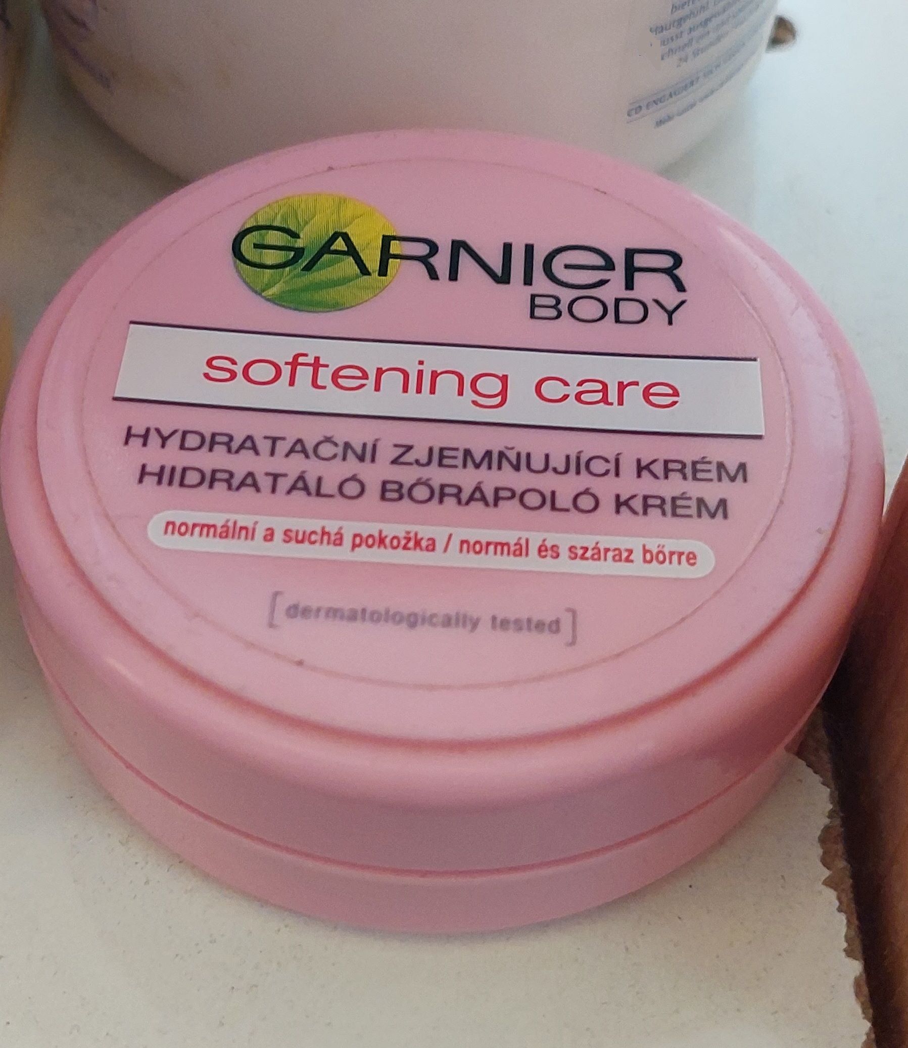 Official image of Body cream ; Garnier ; HYDRATACNÍ ZJEMNUJÍCÍ KRÉM published by OECD