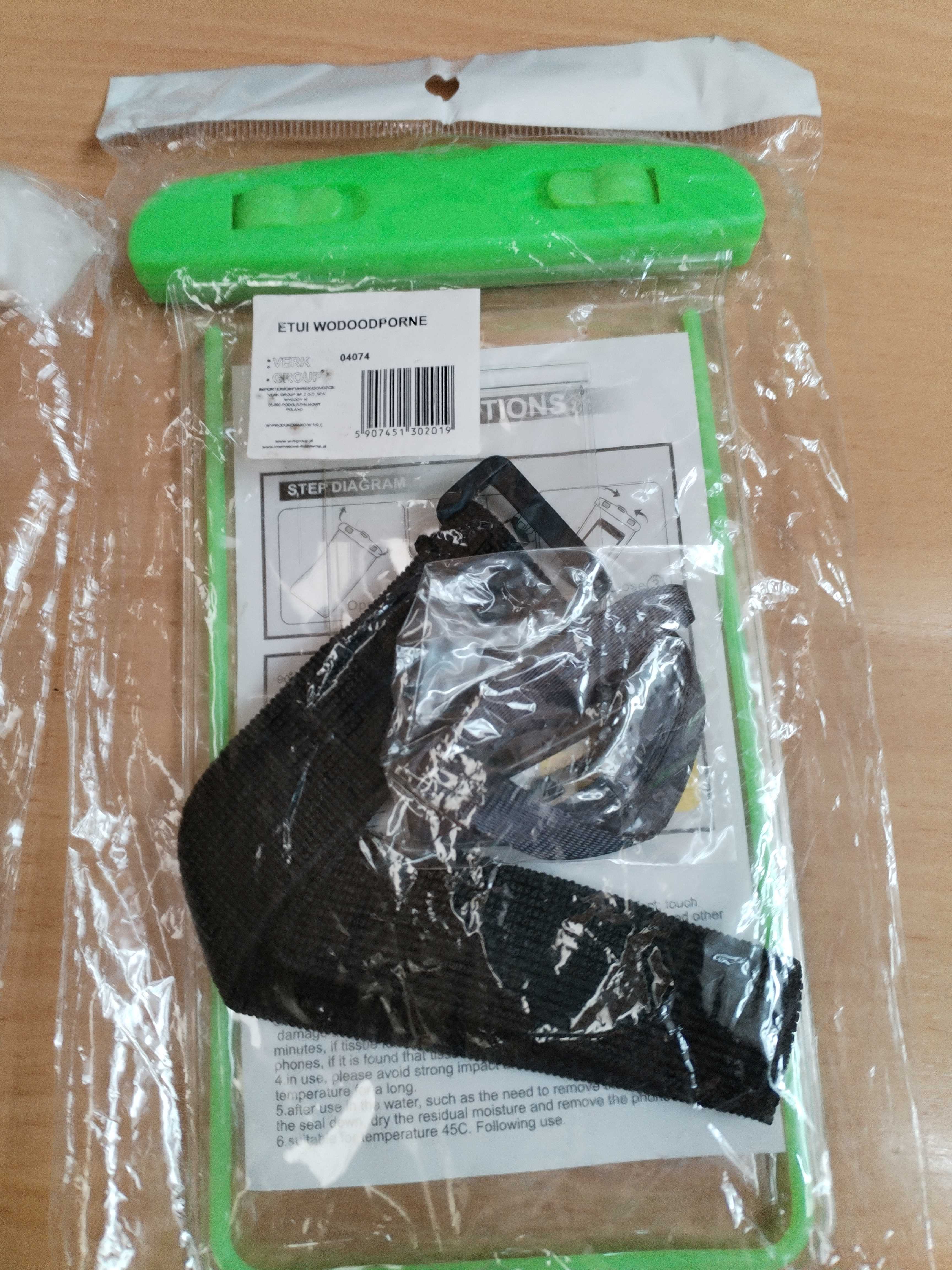 Official image of Waterproof bag ; Unknown ; ETUI WODOODPORNE published by OECD