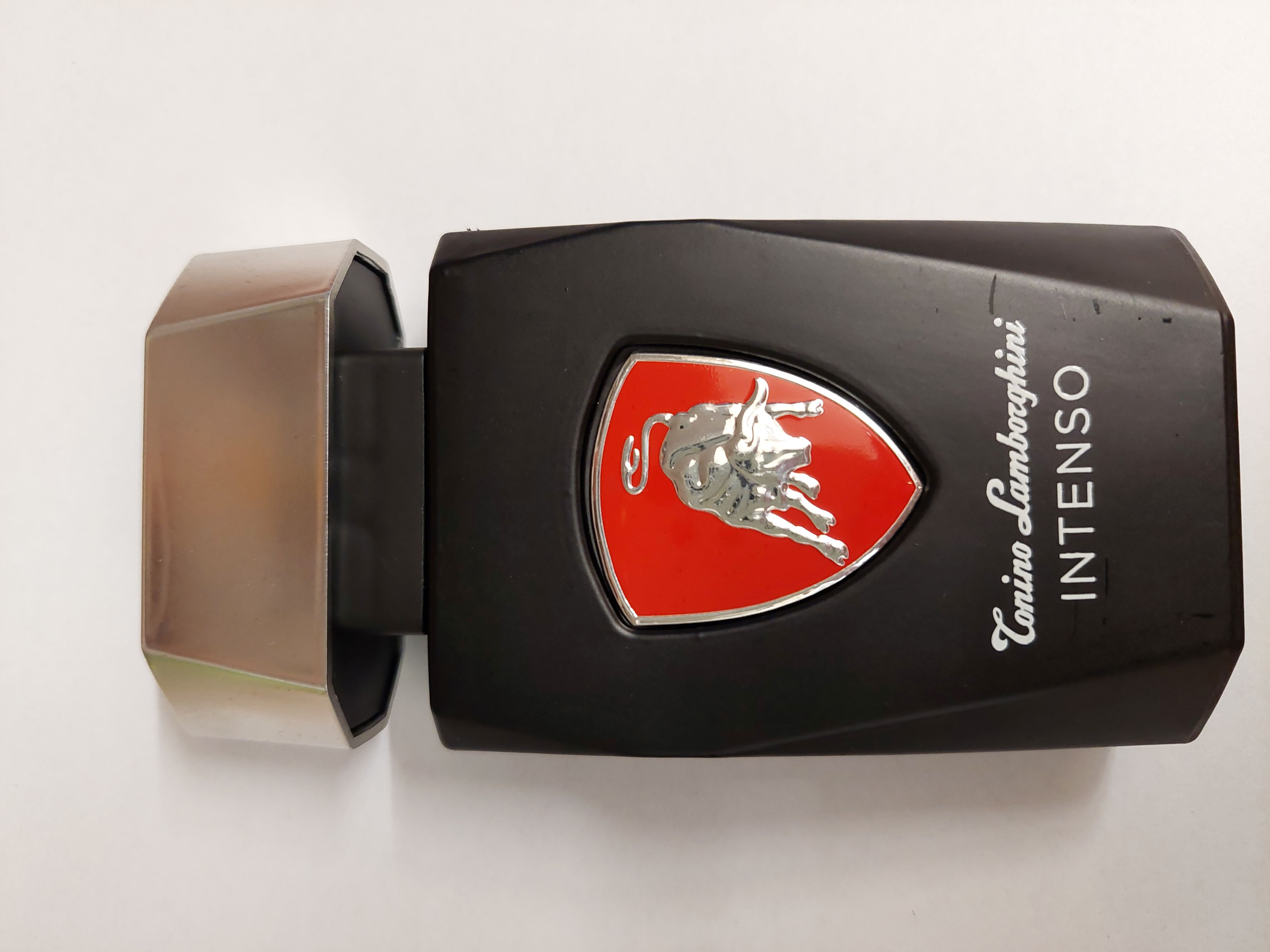 Official image of Cosmetics set ; TONINO LAMBORHINI ; INTENSO published by OECD