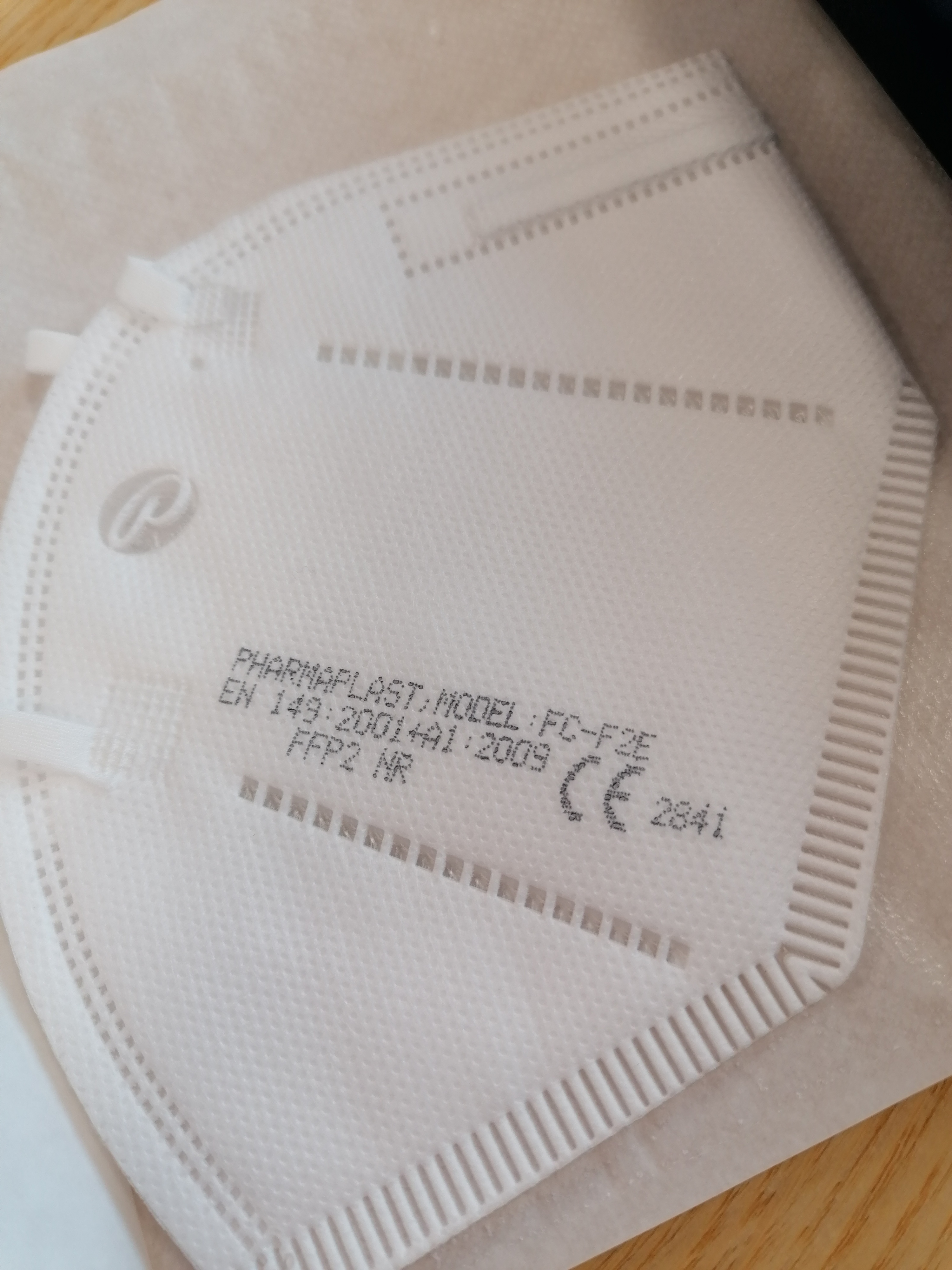 Official image of Particle filter mask ; Boots ; Protective FFP2 NR Face Masks published by OECD