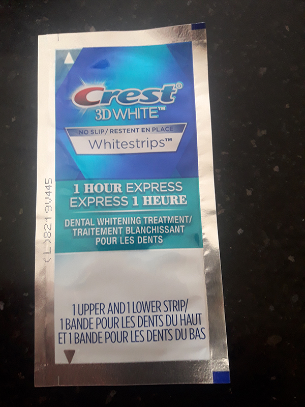 Official image of Teeth Whitening Strips ; Crest 3D White ; Whitestrips published by OECD