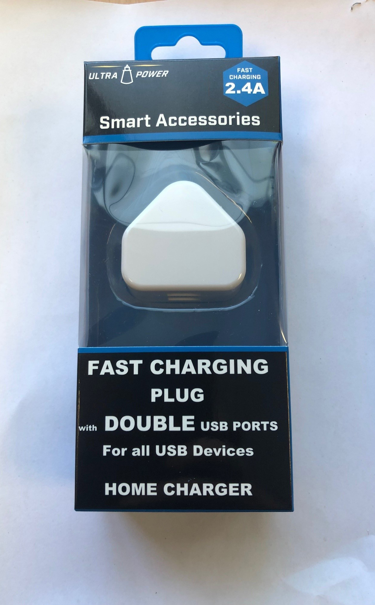 Official image of USB charger ; Ultrapower ; Fast Charging Plug with Double USB Ports published by OECD 2
