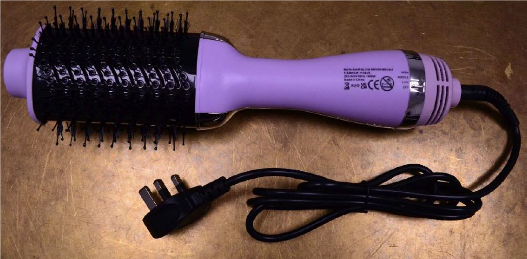 Official image of Hair dryer brush ; Lux & Willow ; Rush Hot Blow Brush published by OECD 2