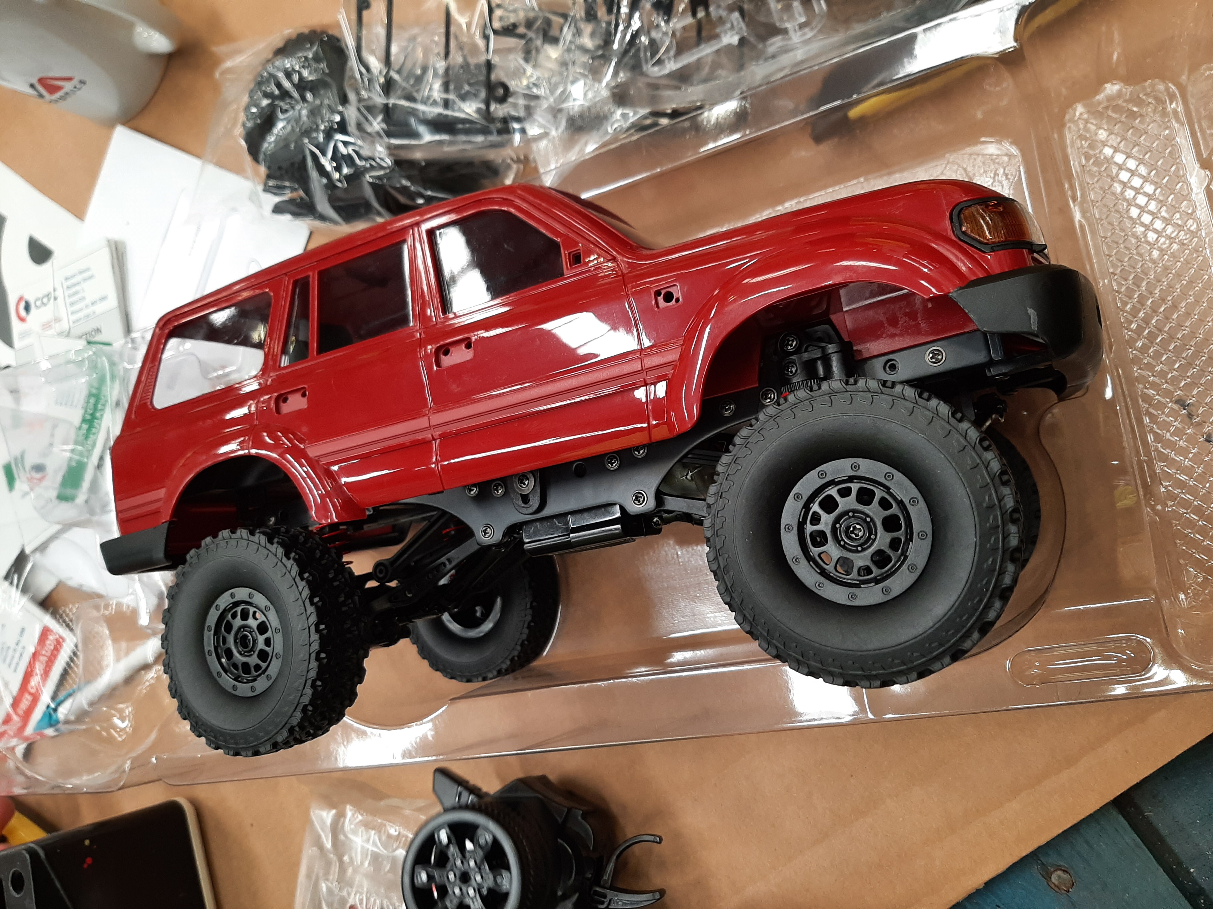 Official image of Radio-controlled toy car ; Unknown ; 1/16 Scale RC Cr,, Adults Hobby Toy (Red) New 1/16 published by OECD 2
