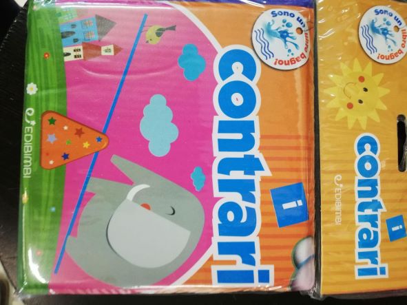 Official image of Plastic book ; EDIBIMBI ; I contrari published by OECD