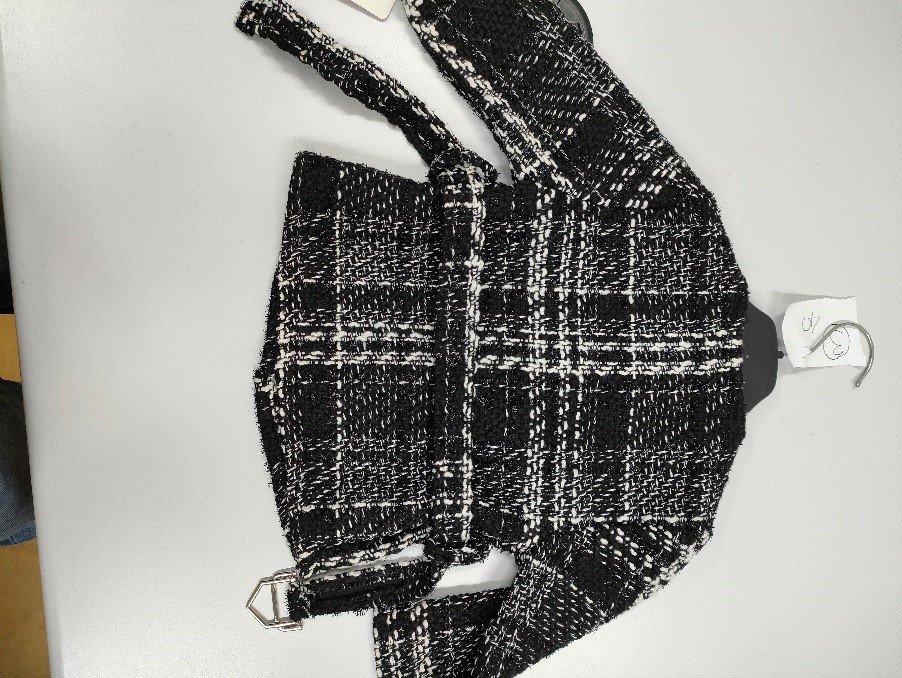 Official image of Children's jacket ; MODA ; published by OECD