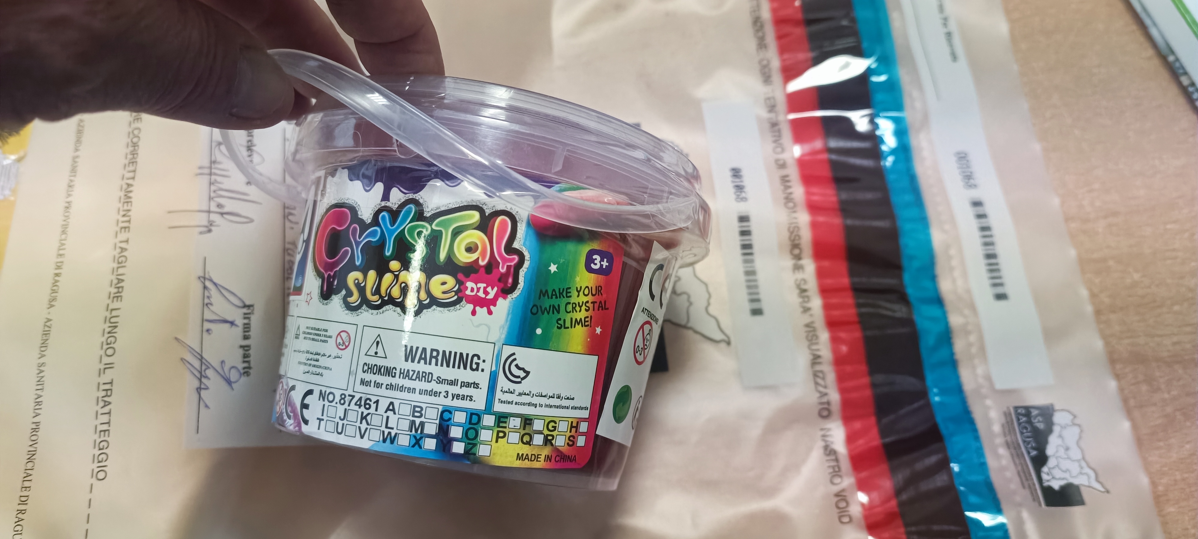 Official image of Slime toy ; DIY ; Crystal Slime DIY published by OECD