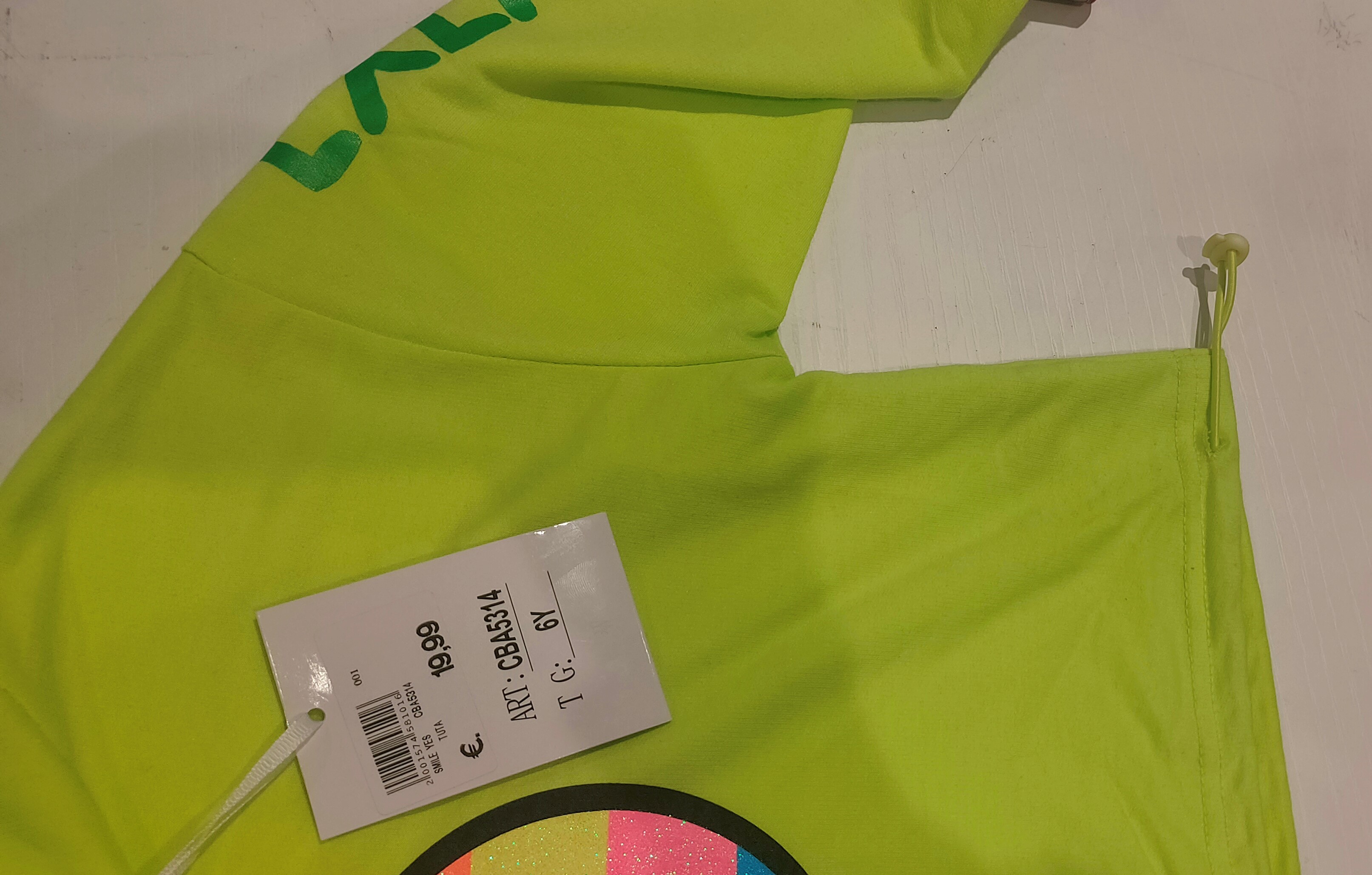 Official image of Children's sweatshirt ; Smile Yes ; published by OECD 3