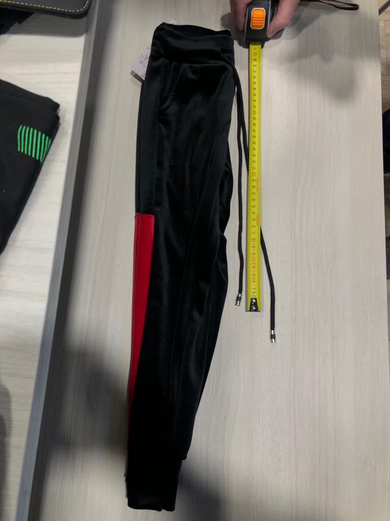 Official image of Sweatpants ; ROSTORY CHILD ; published by OECD 2