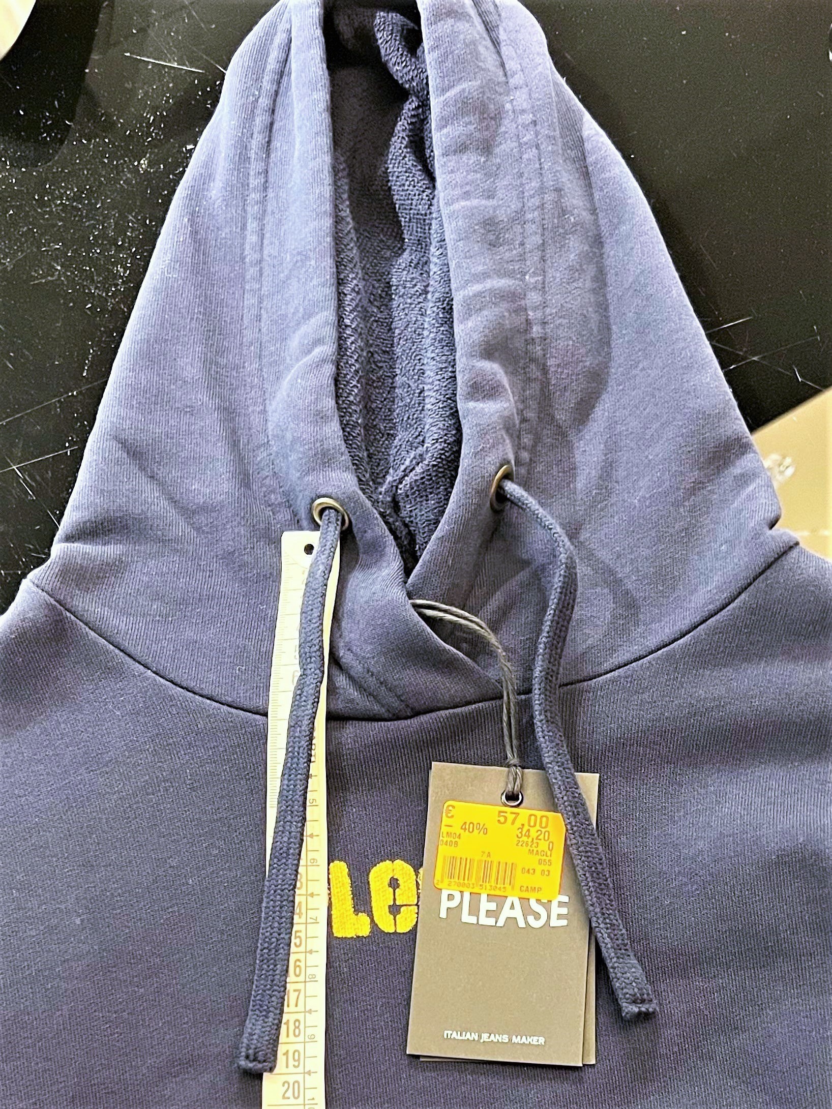 Official image of Children's hoodie ; Please ; PLEASE published by OECD 2