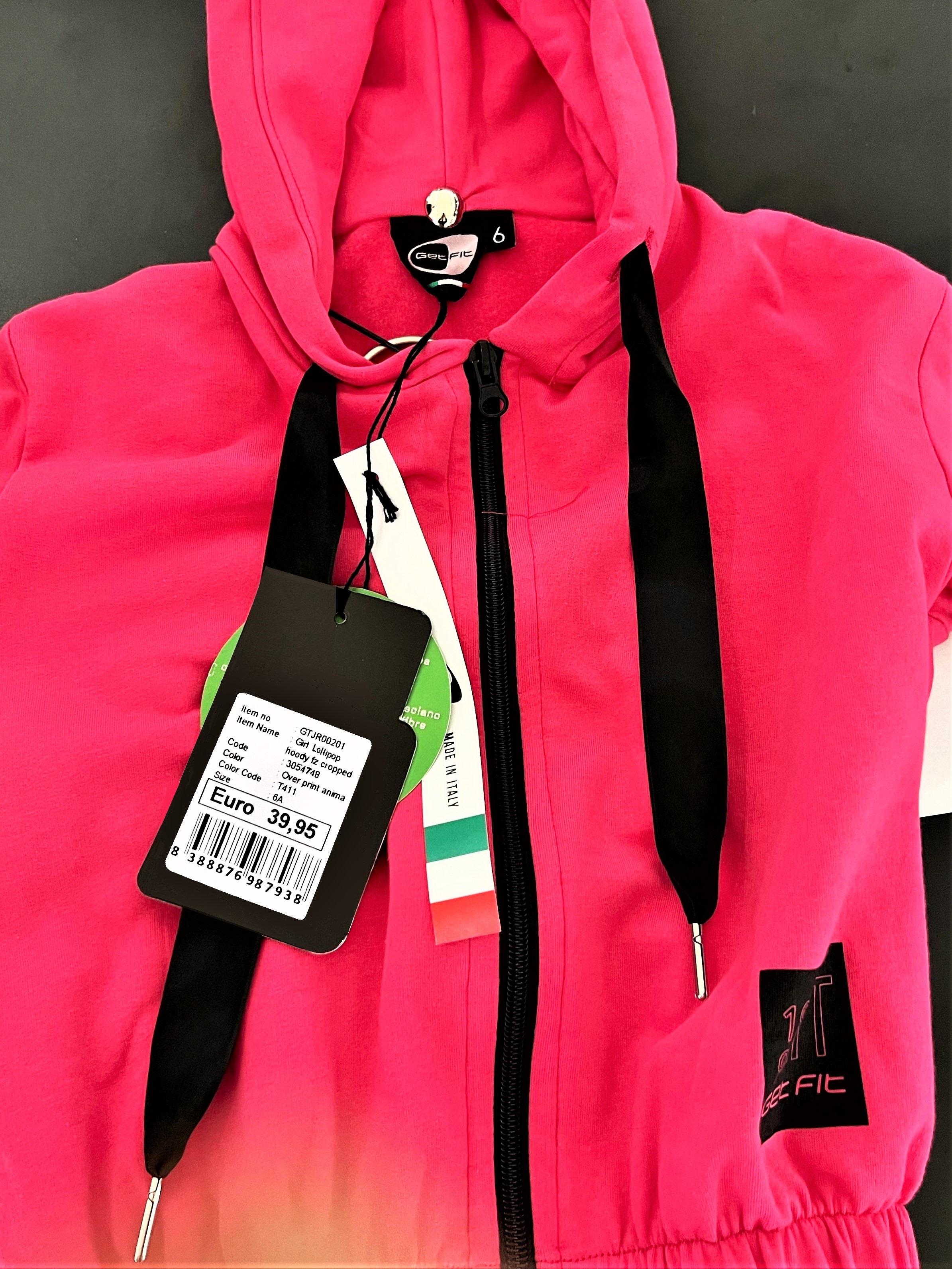 Official image of Children's hoodie ; GET FIT ; Girl Lollipop published by OECD 2