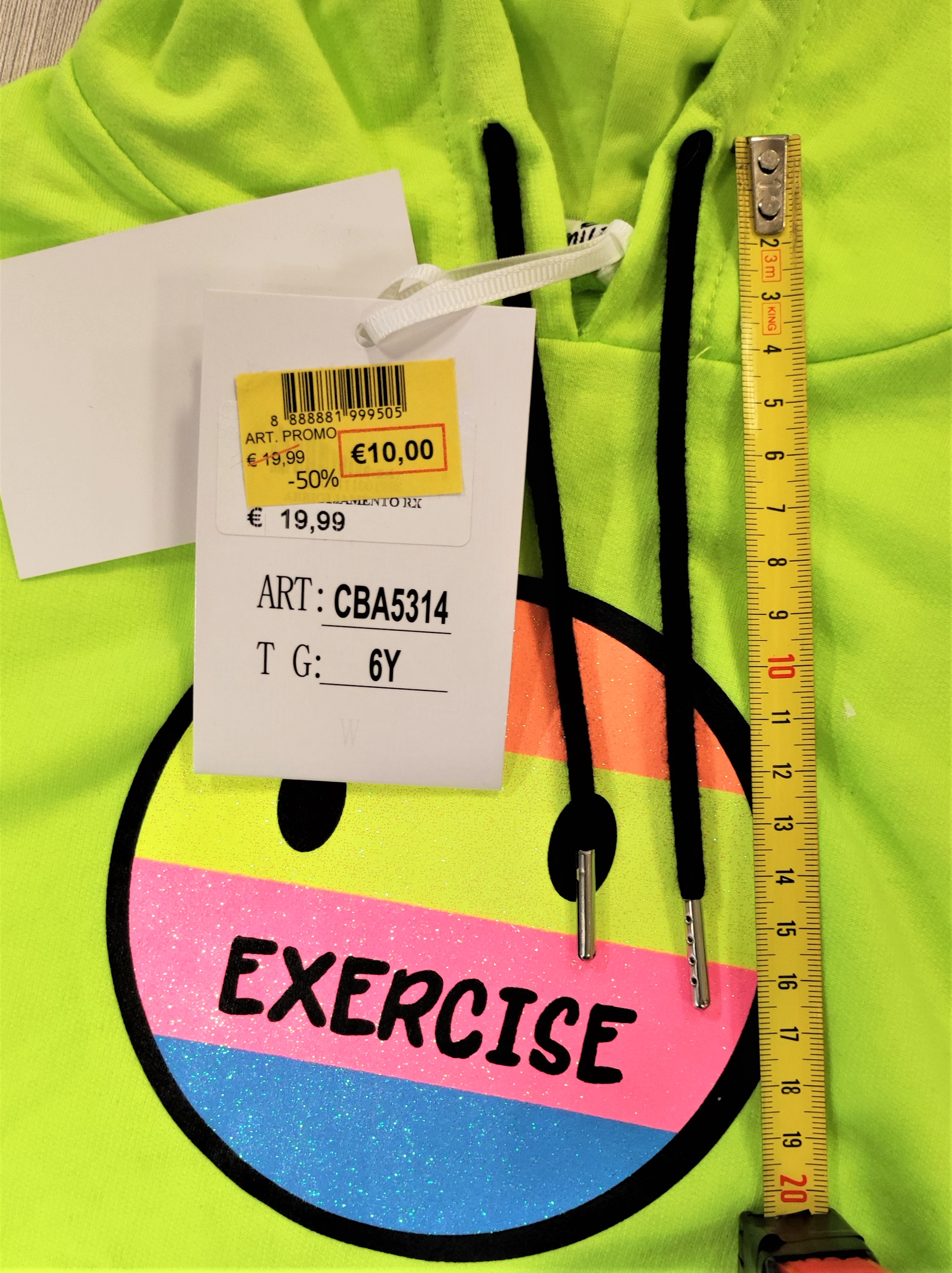 Official image of Children's hoodie ; Smile ; SMILE EXERCISE published by OECD 2