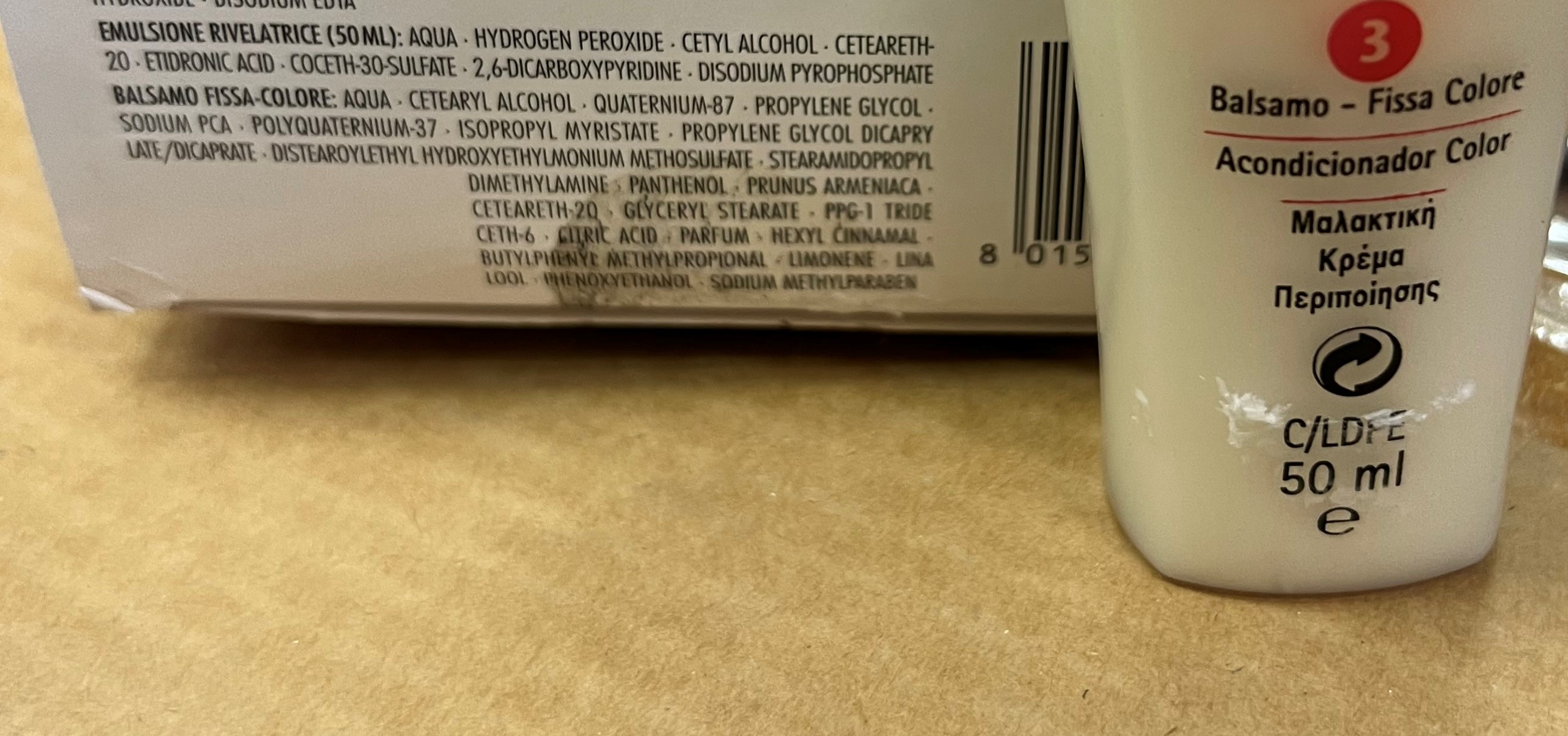 Official image of Hair conditioner ; Schwarzkopf ; Brillance 3 published by OECD 2