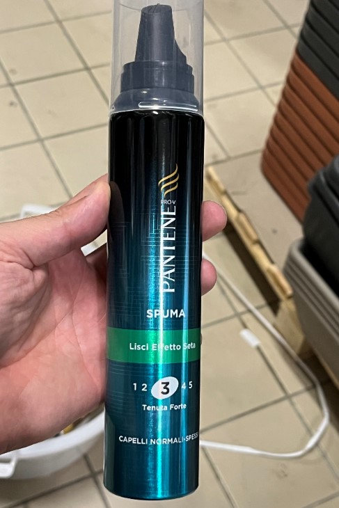 Official image of Hair mousse ; PANTENE ; Spuma per capelli lisci effeto seta published by OECD