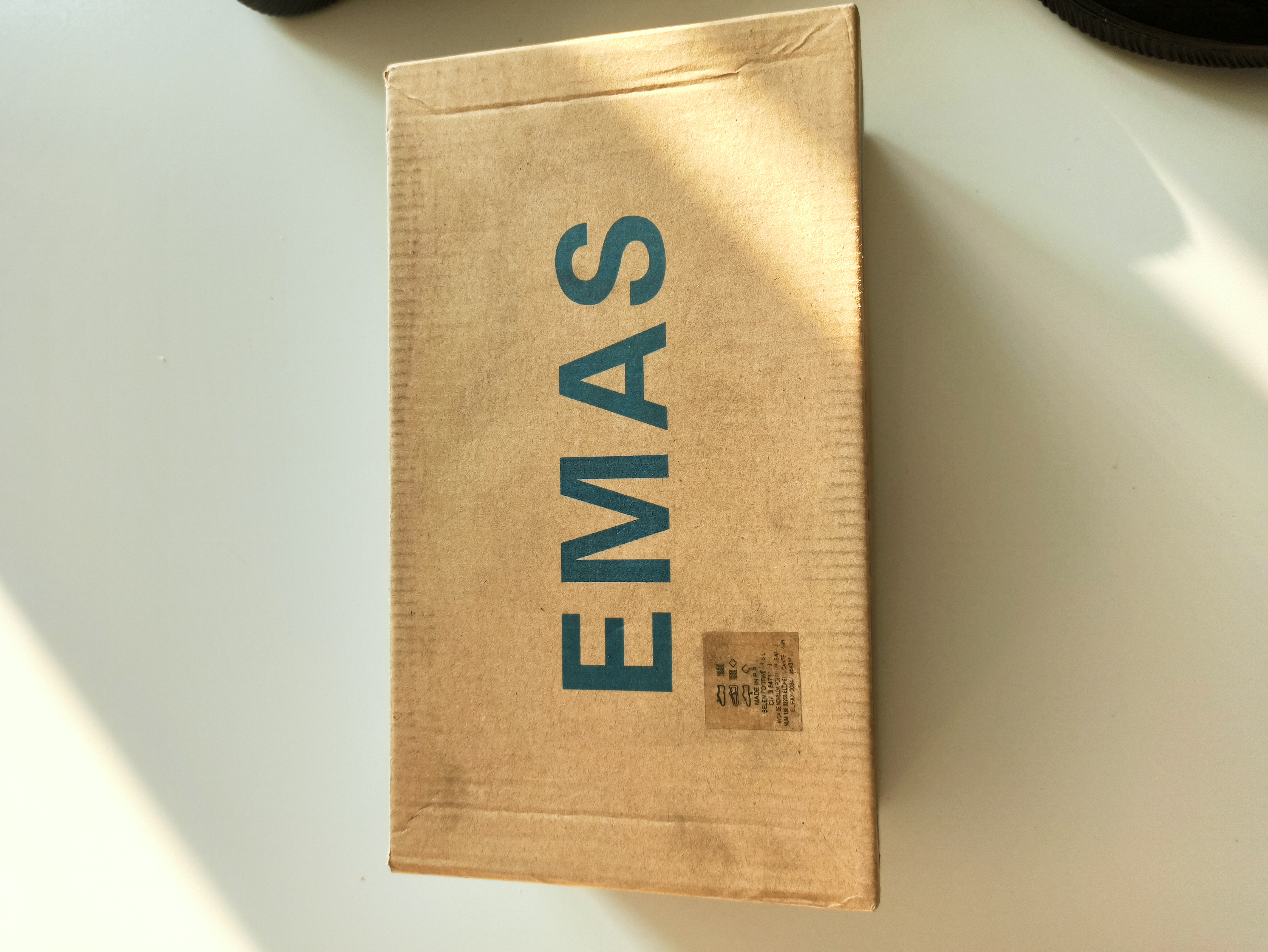 Official image of Women's flat shoes ; Emas ; published by OECD 4