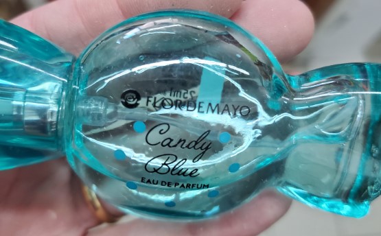 Official image of Perfume ; Flor de Mayo ; Candy Blue published by OECD 3
