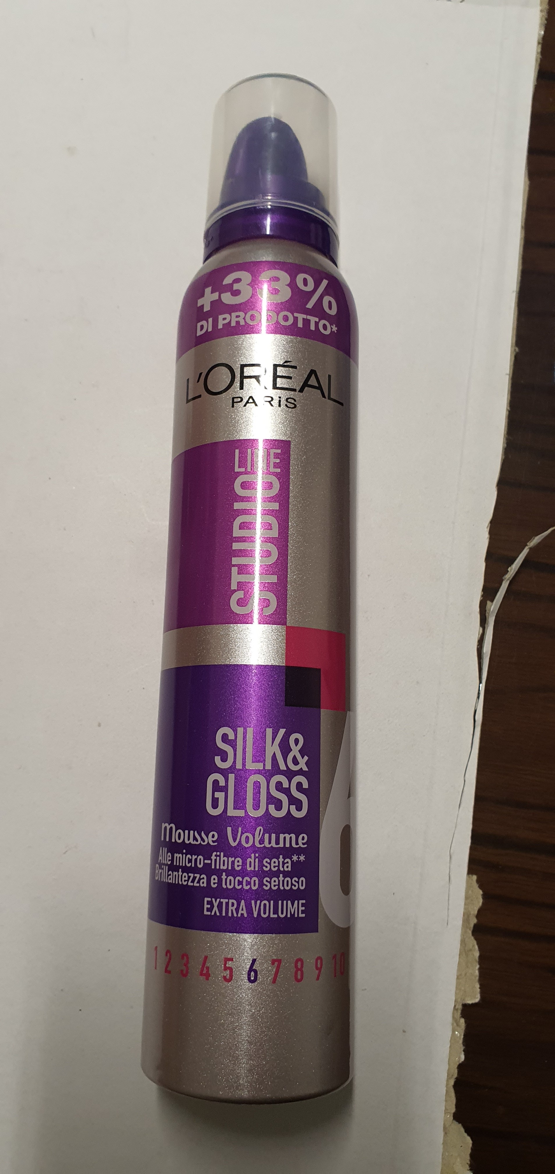 Official image of Hair mousse ; L'OREAL PARIS ; Studio Line published by OECD