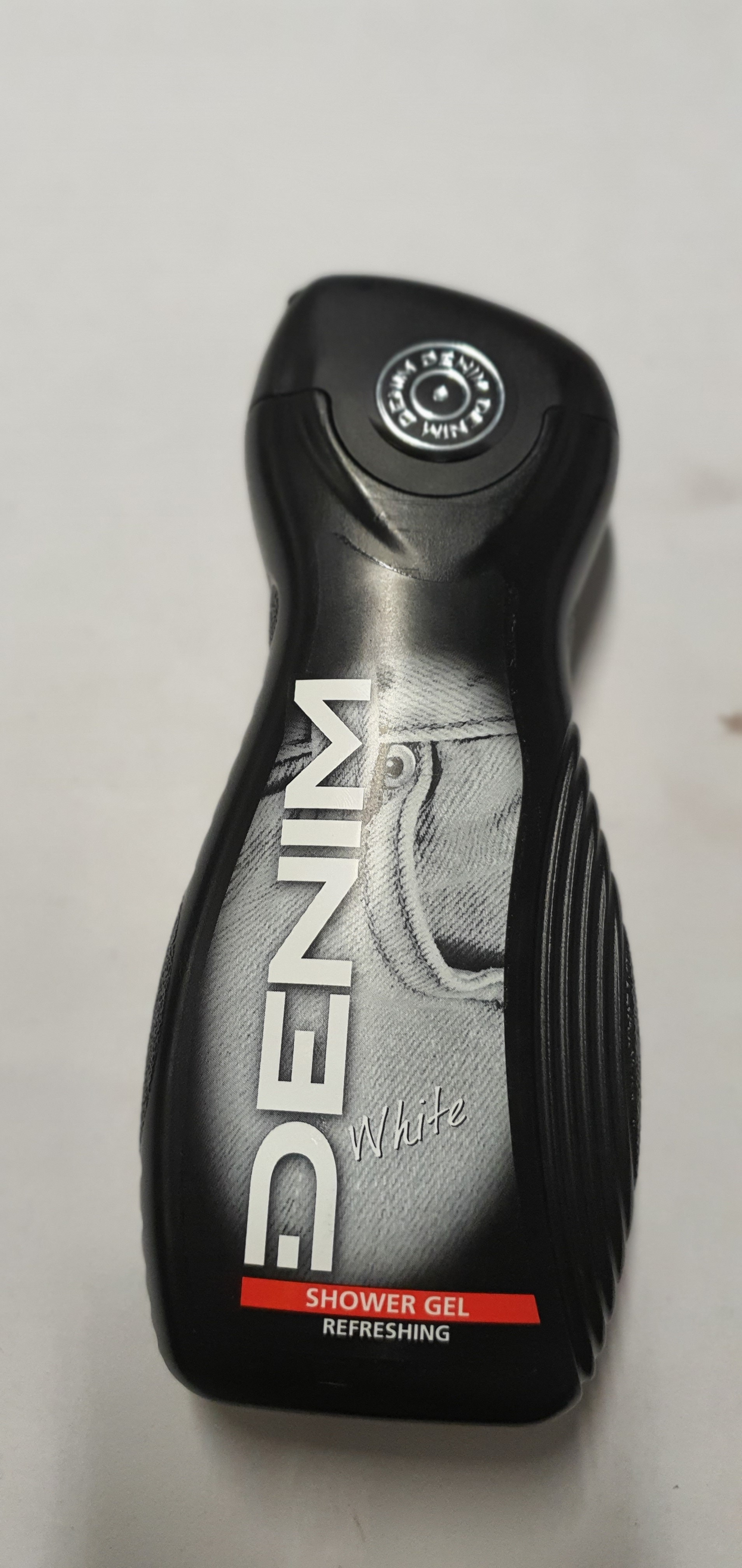 Official image of Shower gel ; DENIM ; Denim White published by OECD 4