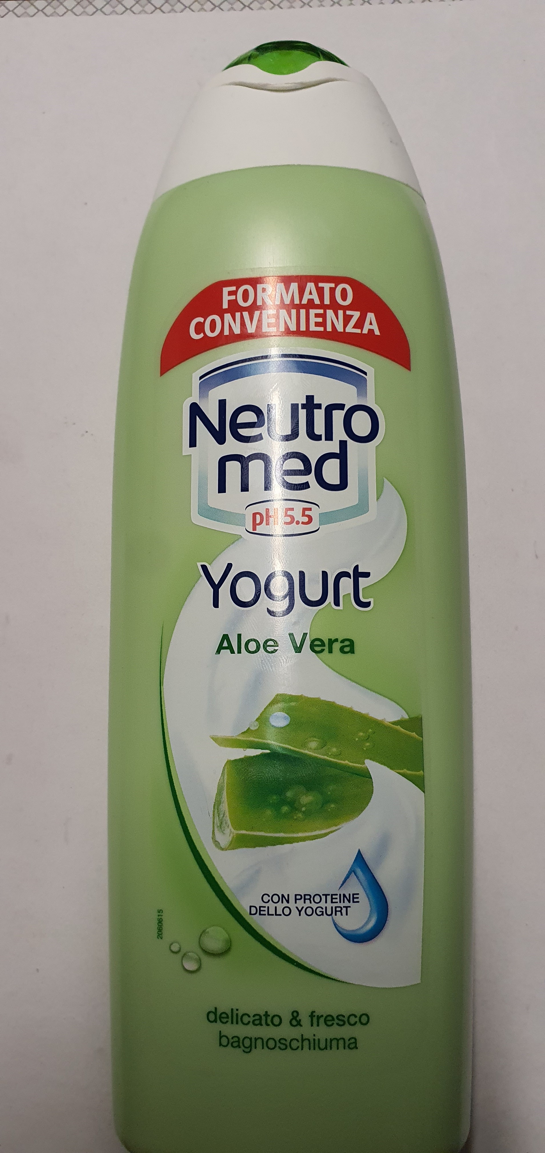 Official image of Bath foam ; Neutromed ; Magic oil published by OECD 4
