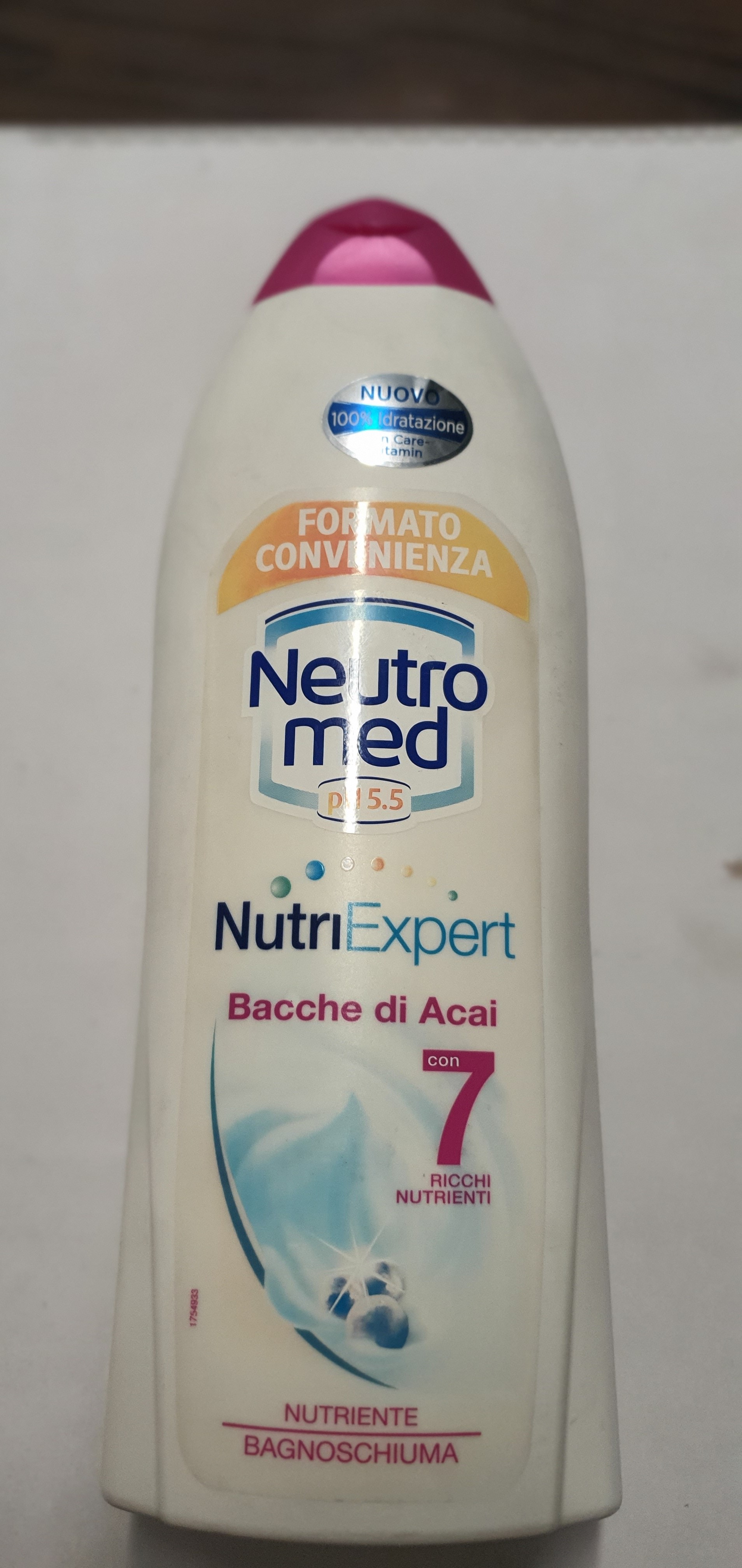 Official image of Bath foam ; Neutromed ; Magic oil published by OECD 3