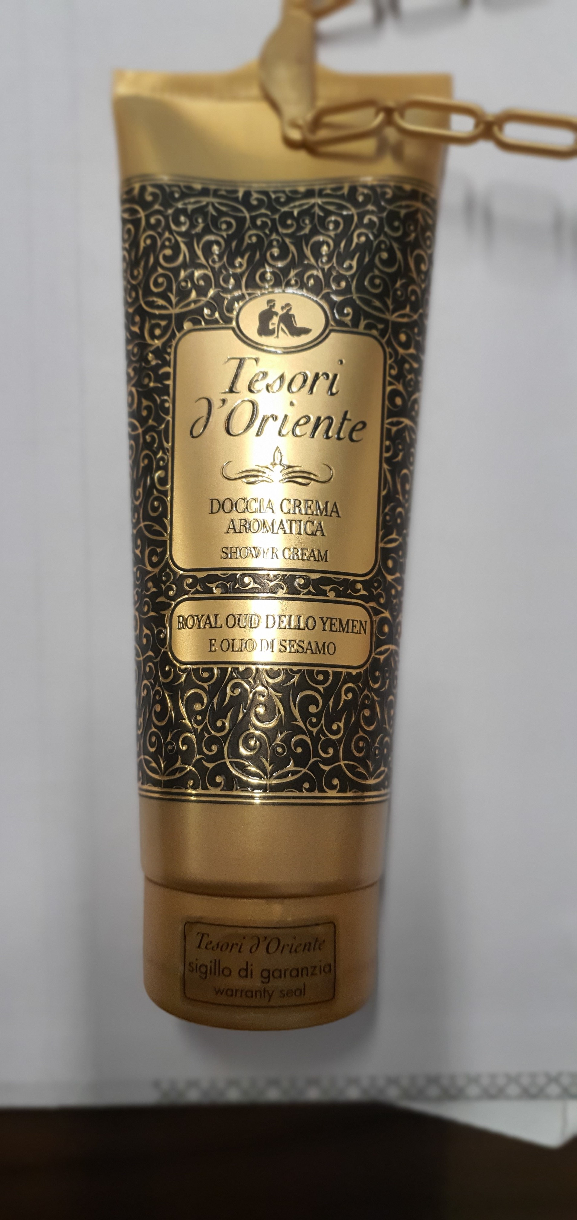 Official image of Shower foam ; Tesori d'Oriente ; Doccia crema aromatica published by OECD 4
