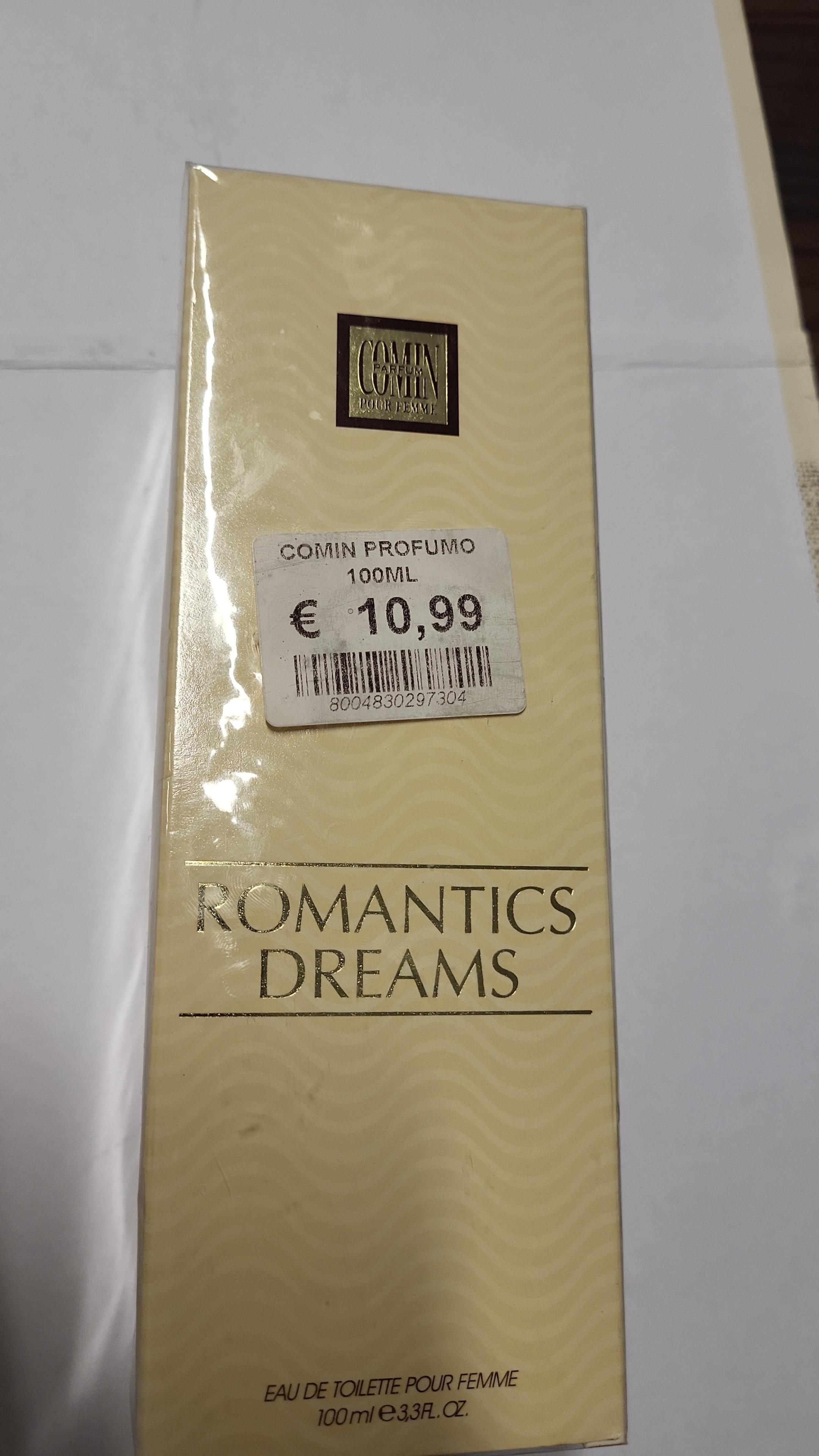 Official image of Eau de toilette ; Comin parfum ; Romantics Dreams published by OECD