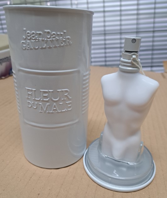 Official image of Eau de toilette ; Jean Paul Gaultier ; Fleur du male published by OECD 3