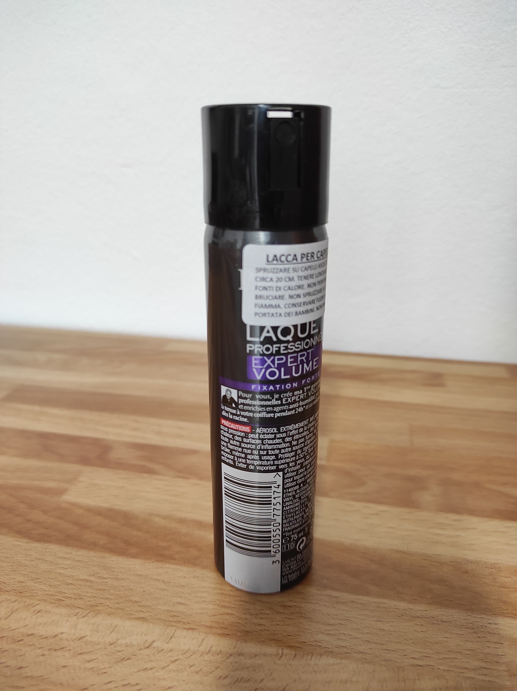 Official image of Hairspray ; Franck Provost Paris ; Laque professionnelle expert volume published by OECD