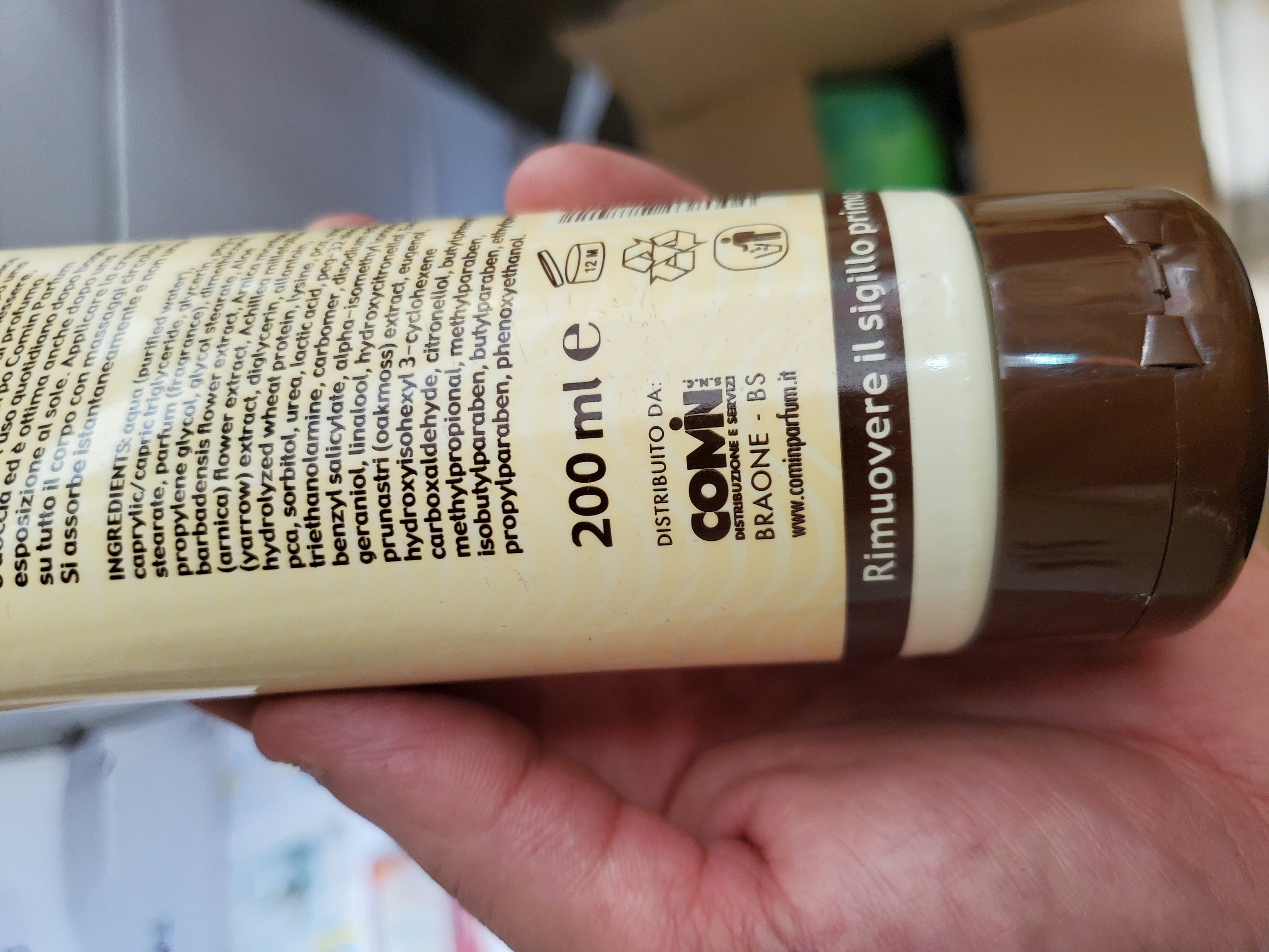 Official image of Body cream ; Comin parfum ; Romantics Dreams published by OECD 2