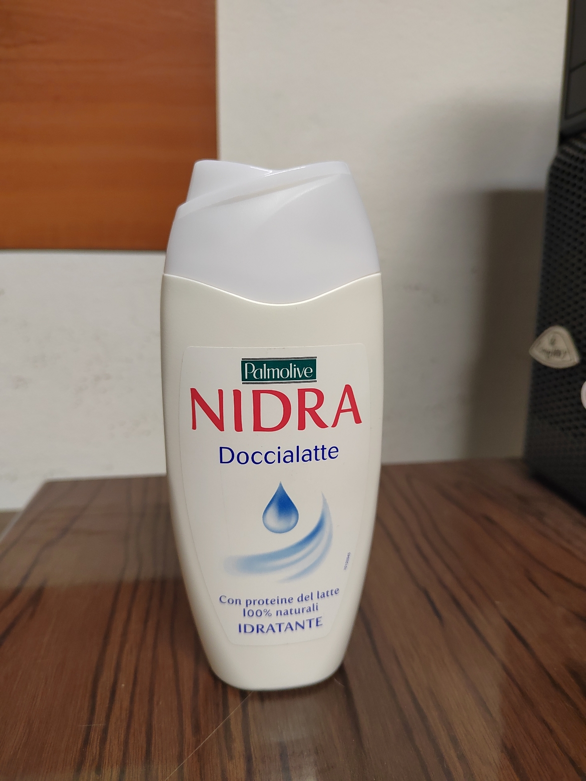 Official image of Shower milk ; Palmolive ; Nidra doccialatte published by OECD