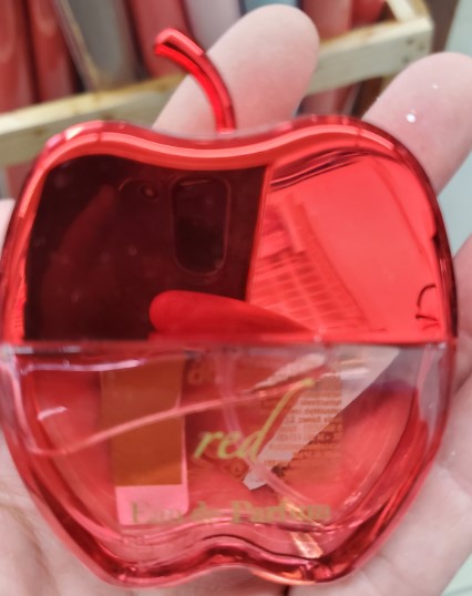 Official image of Perfume ; Jesus Gomez ; Red - Silver published by OECD 2