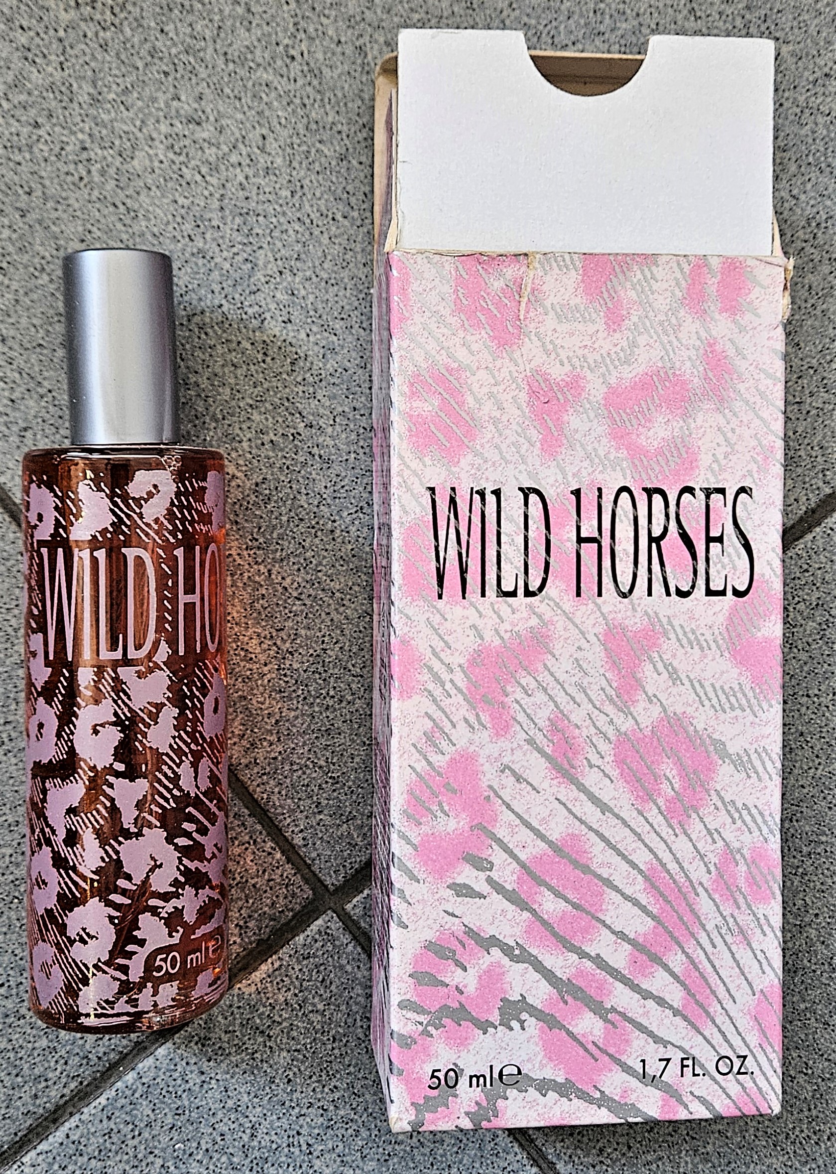 Official image of Perfume ; Profumerie Duca's ; Wild Horses published by OECD