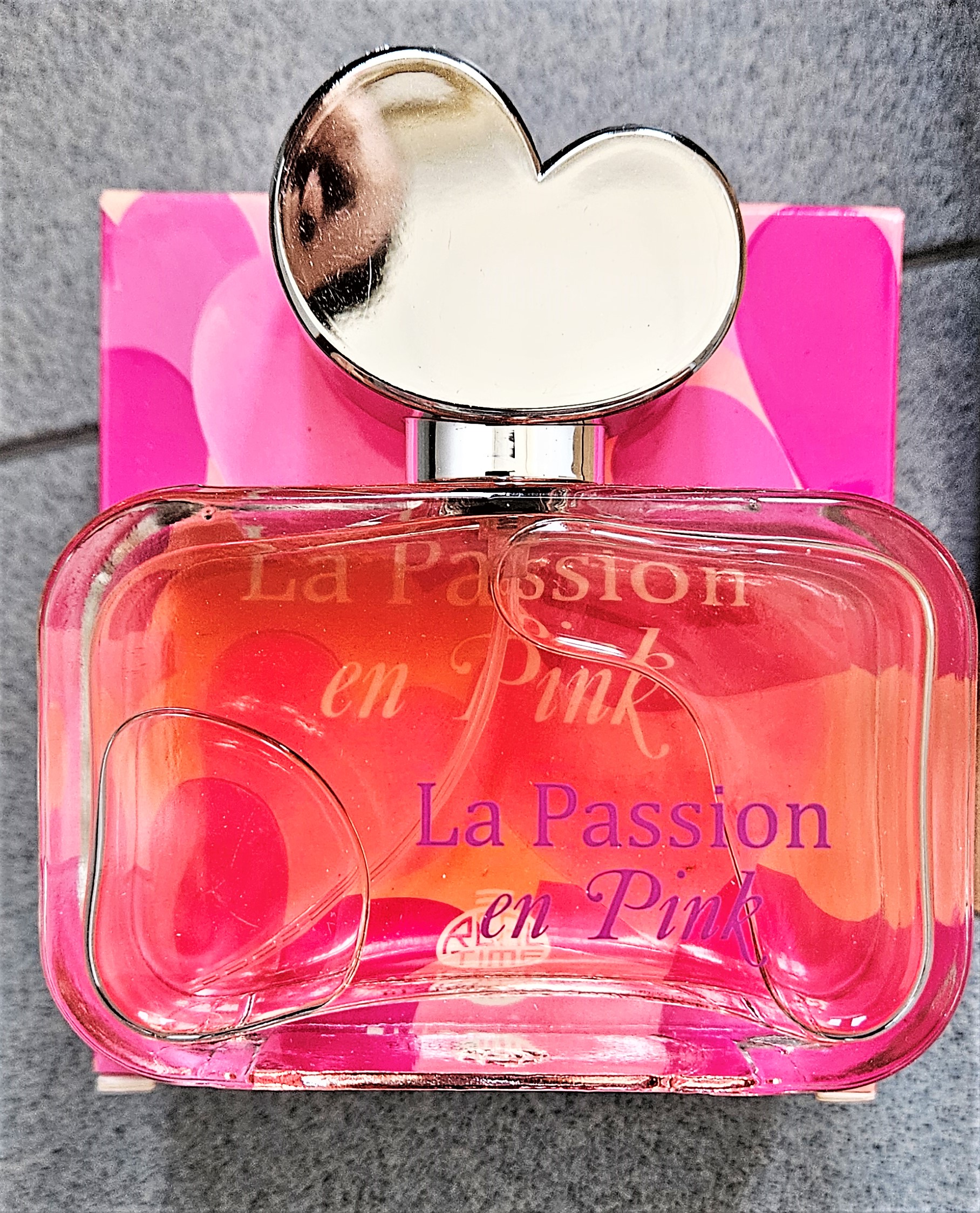 Official image of Perfume ; REAL TIME ; La Passion en Pink published by OECD 2