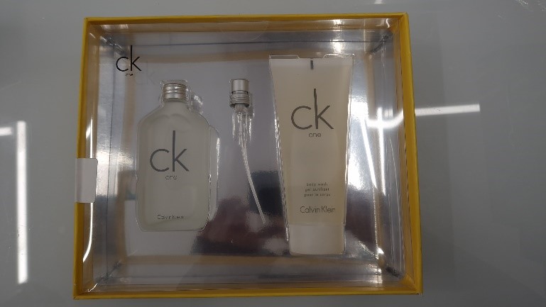 Official image of Eau de toilette and body foam set ; Calvin Klein ; One published by OECD