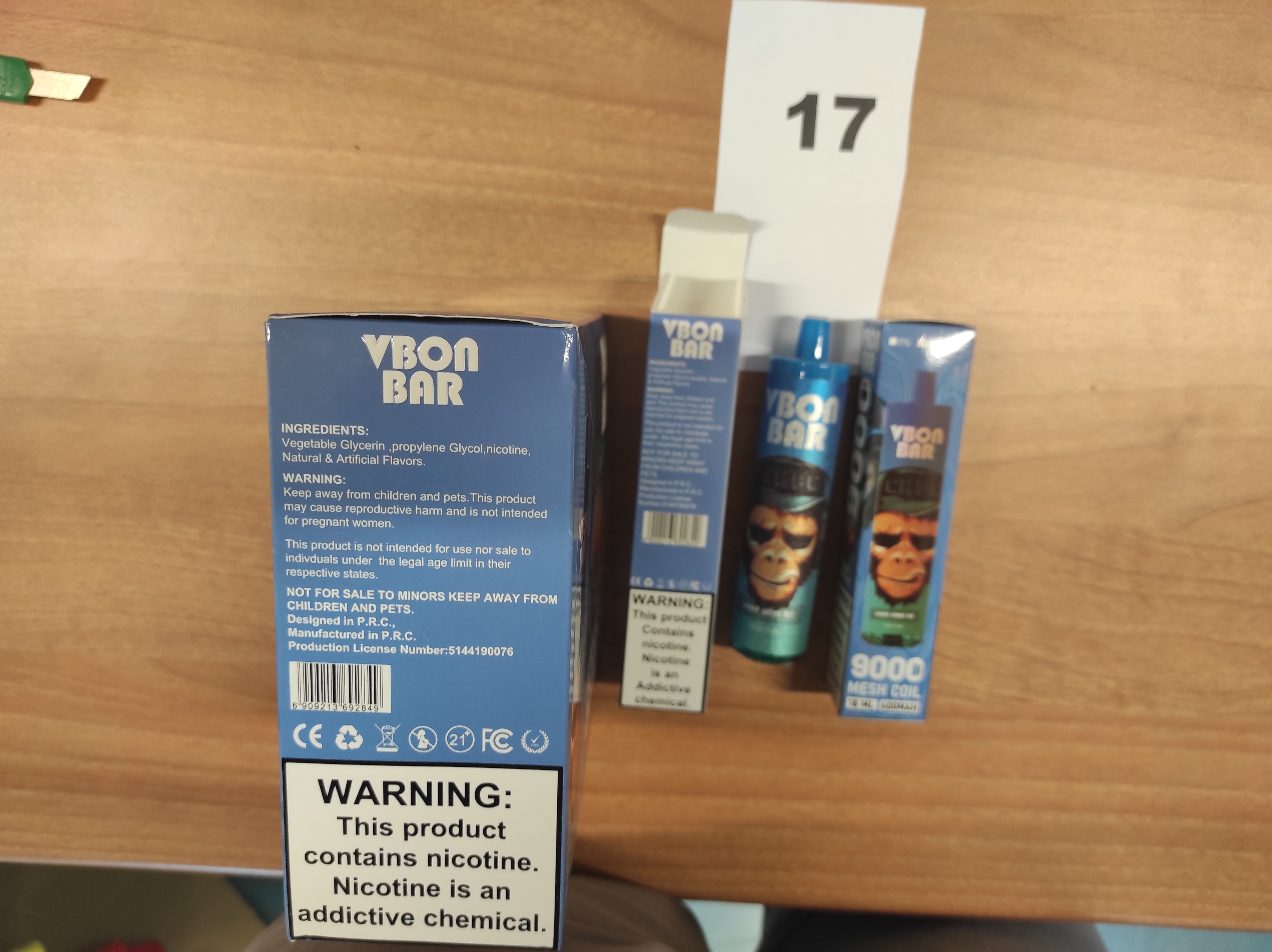 Official image of Disposable electronic cigarette ; VBON BAR ; Shake Shake ice published by OECD