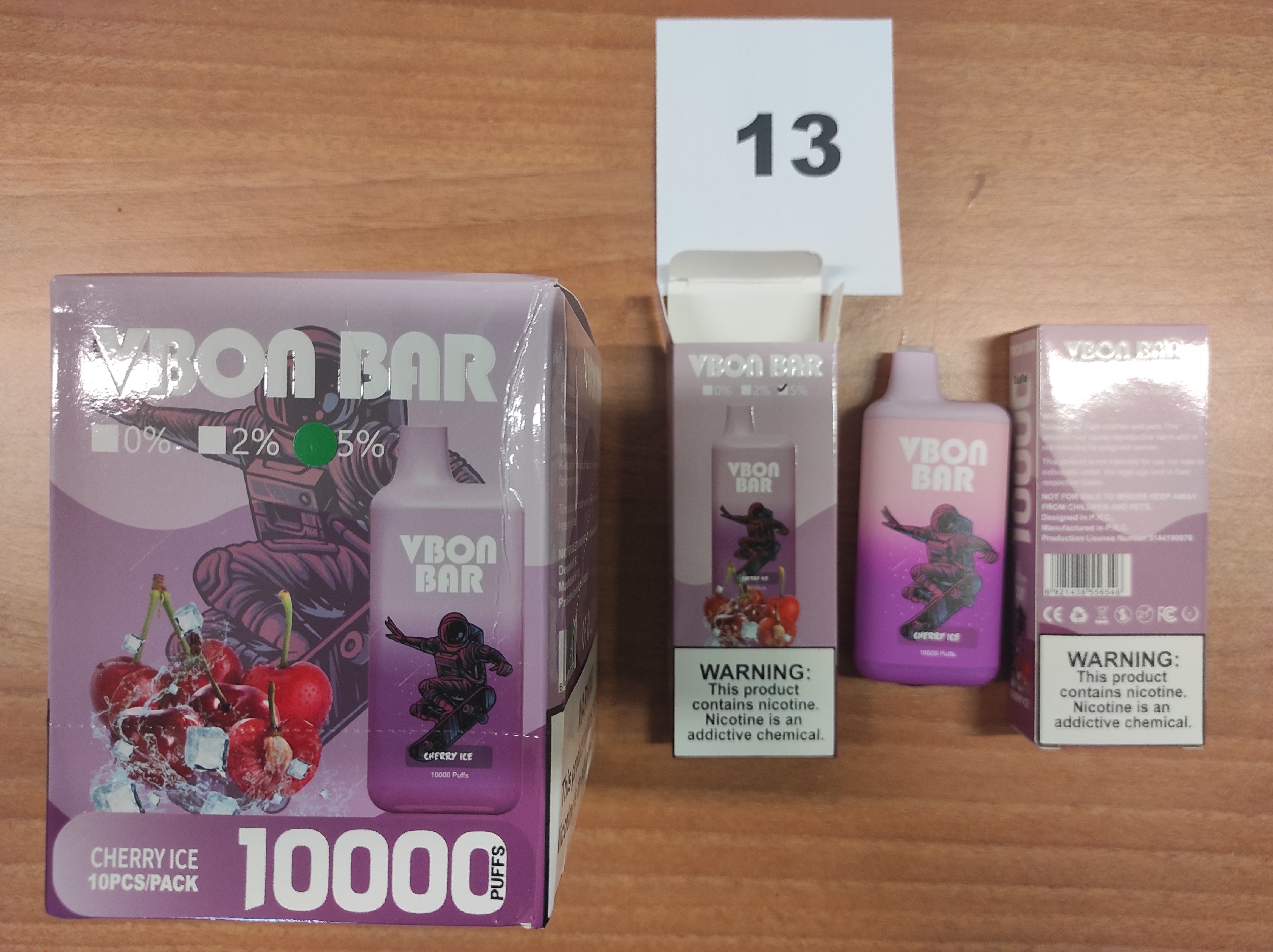 Official image of Disposable electronic cigarette ; VBON BAR ; Cherry ice published by OECD