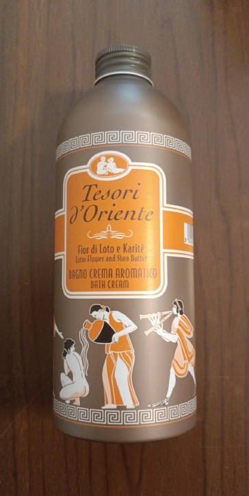 Official image of Bath cream ; Tesori d'Oriente ; Fior di Loto e Karitè published by OECD
