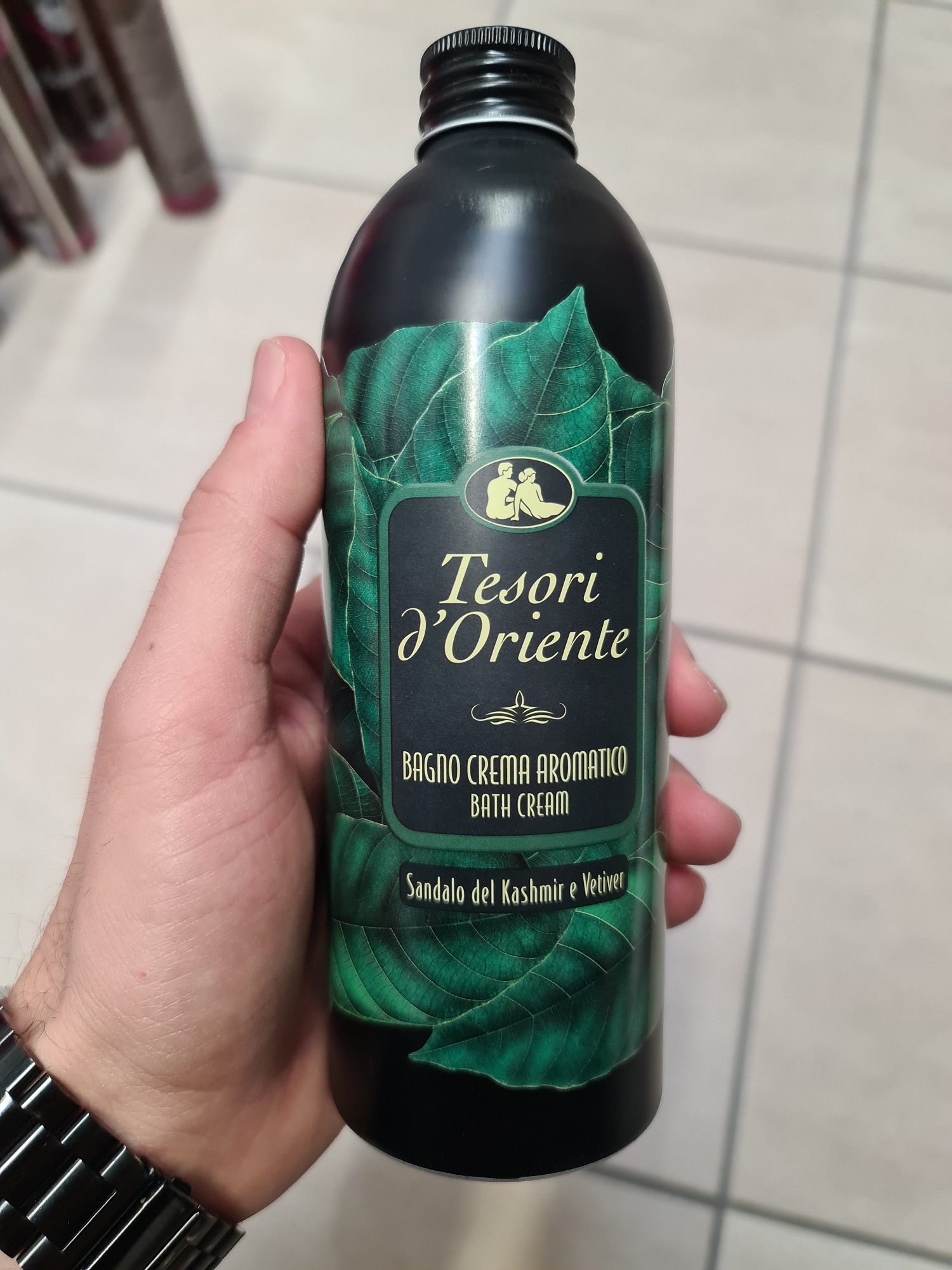 Official image of Bath cream ; Tesori d'Oriente ; Bagno Crema - Sandalo del Kashmir e Vetiver published by OECD