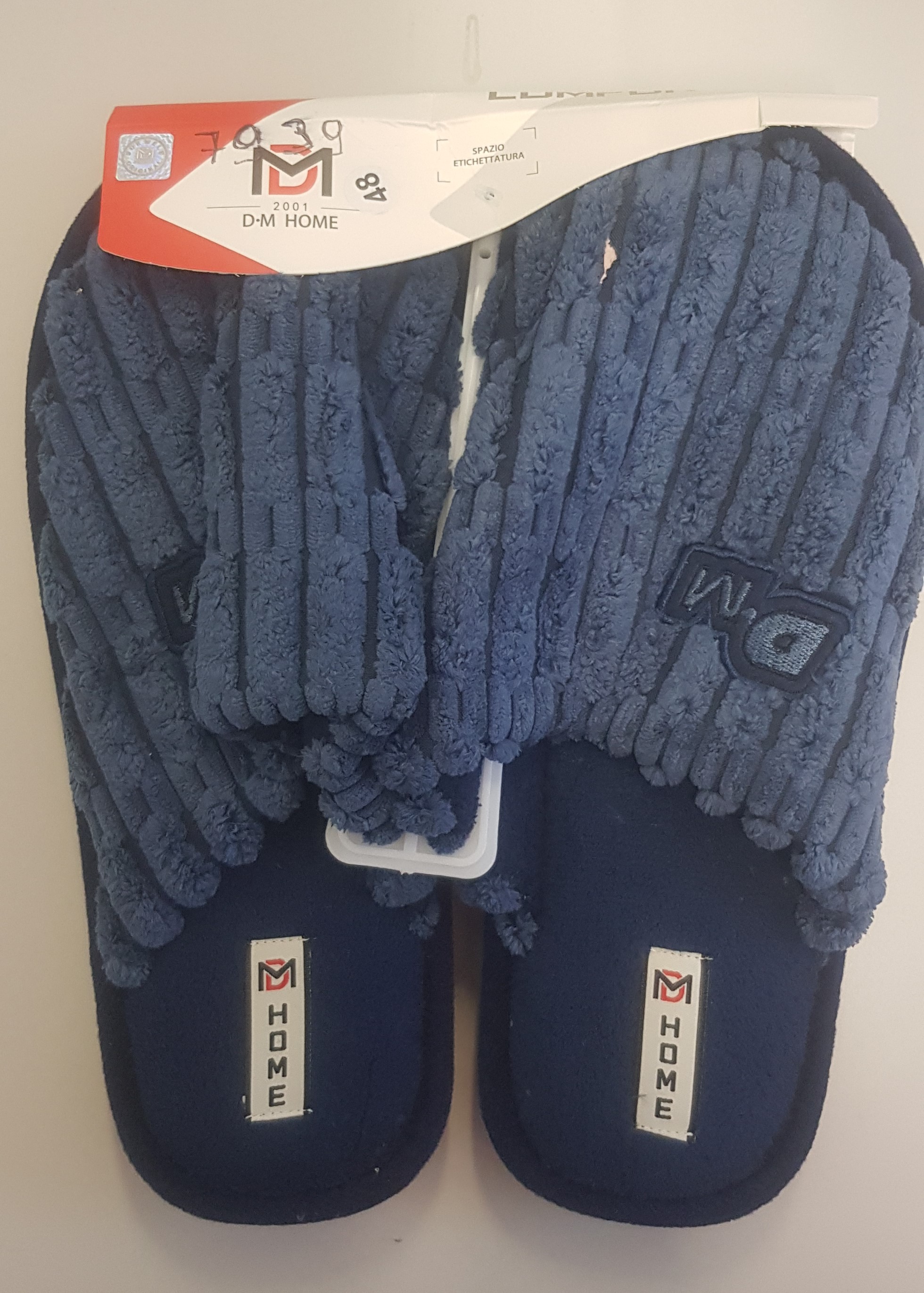 Official image of Slippers ; DUE MELE ; D.M Home published by OECD 5