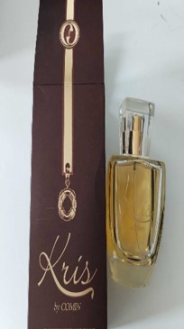 Official image of Perfume ; Comin parfum ; Kris published by OECD