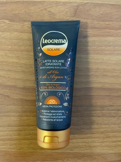 Official image of Sun lotion ; Leocrema ; Leocrema solare published by OECD