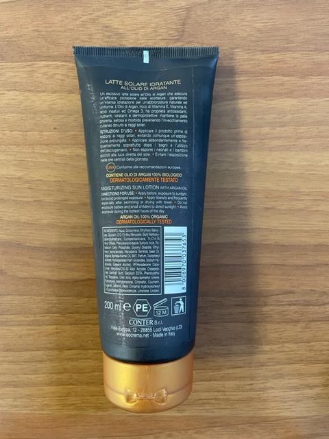 Official image of Sun lotion ; Leocrema ; Leocrema solare published by OECD 2