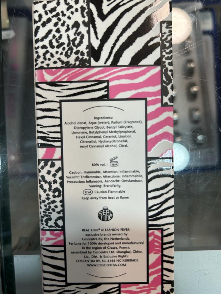 Official image of Perfume ; Real Time ® & Fashion Fever ; Fashion Lover published by OECD