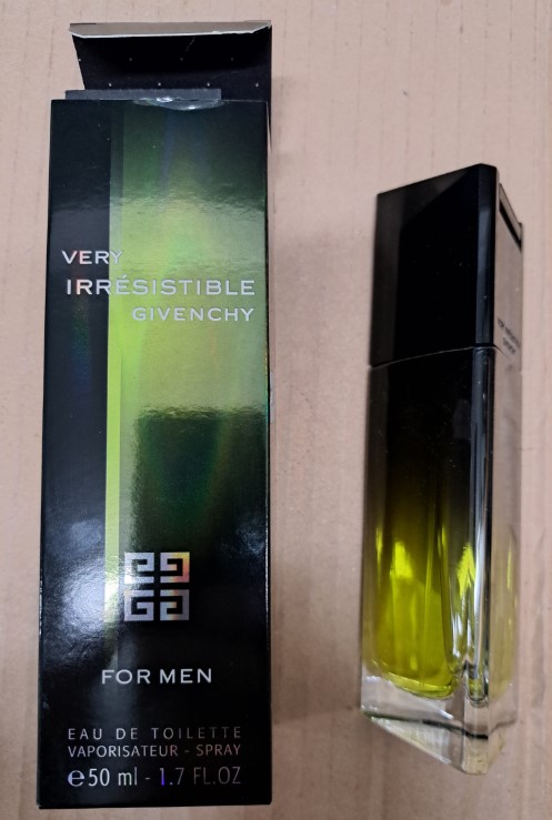 Official image of Eau de toilette ; GIVENCHY PARIS ; Very Irresistibile published by OECD 3