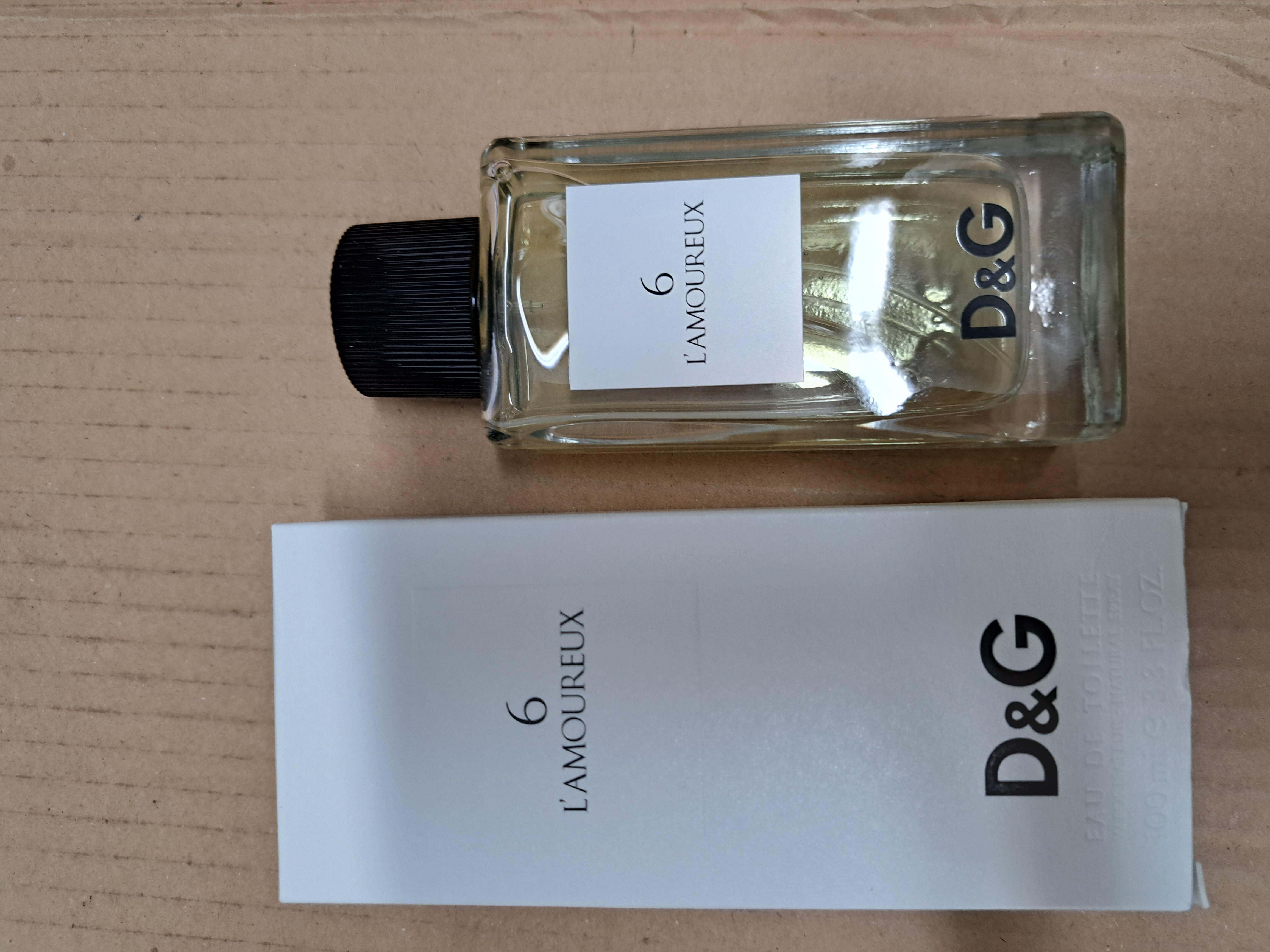 Official image of Eau de toilette ; Dolce Gabbana ; 6 L'amoureux published by OECD