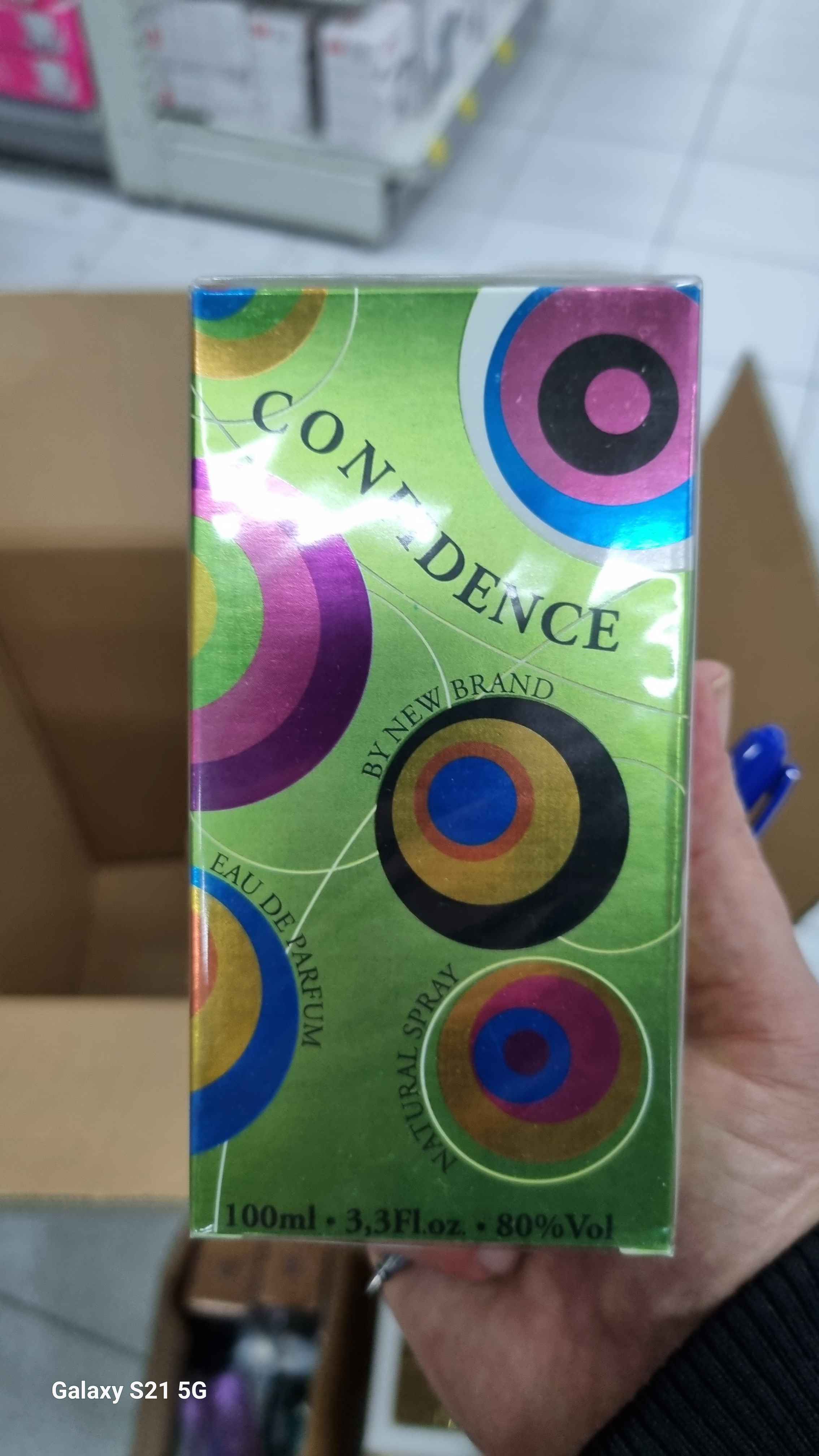Official image of Perfume ; New Brand ; Confidence published by OECD