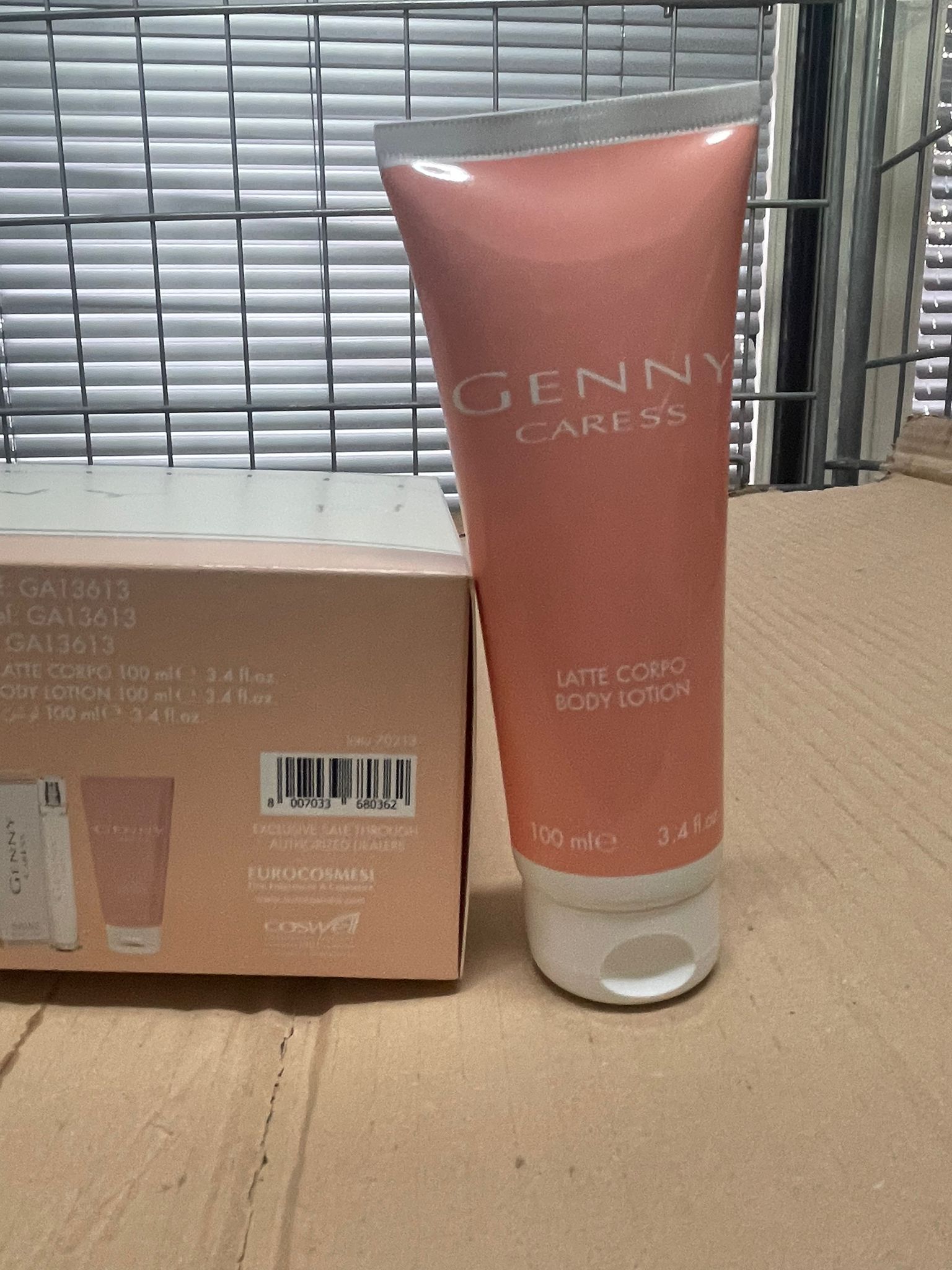 Official image of Body milk ; Genny Caress ; LATTE CORPO BODY LOTION published by OECD