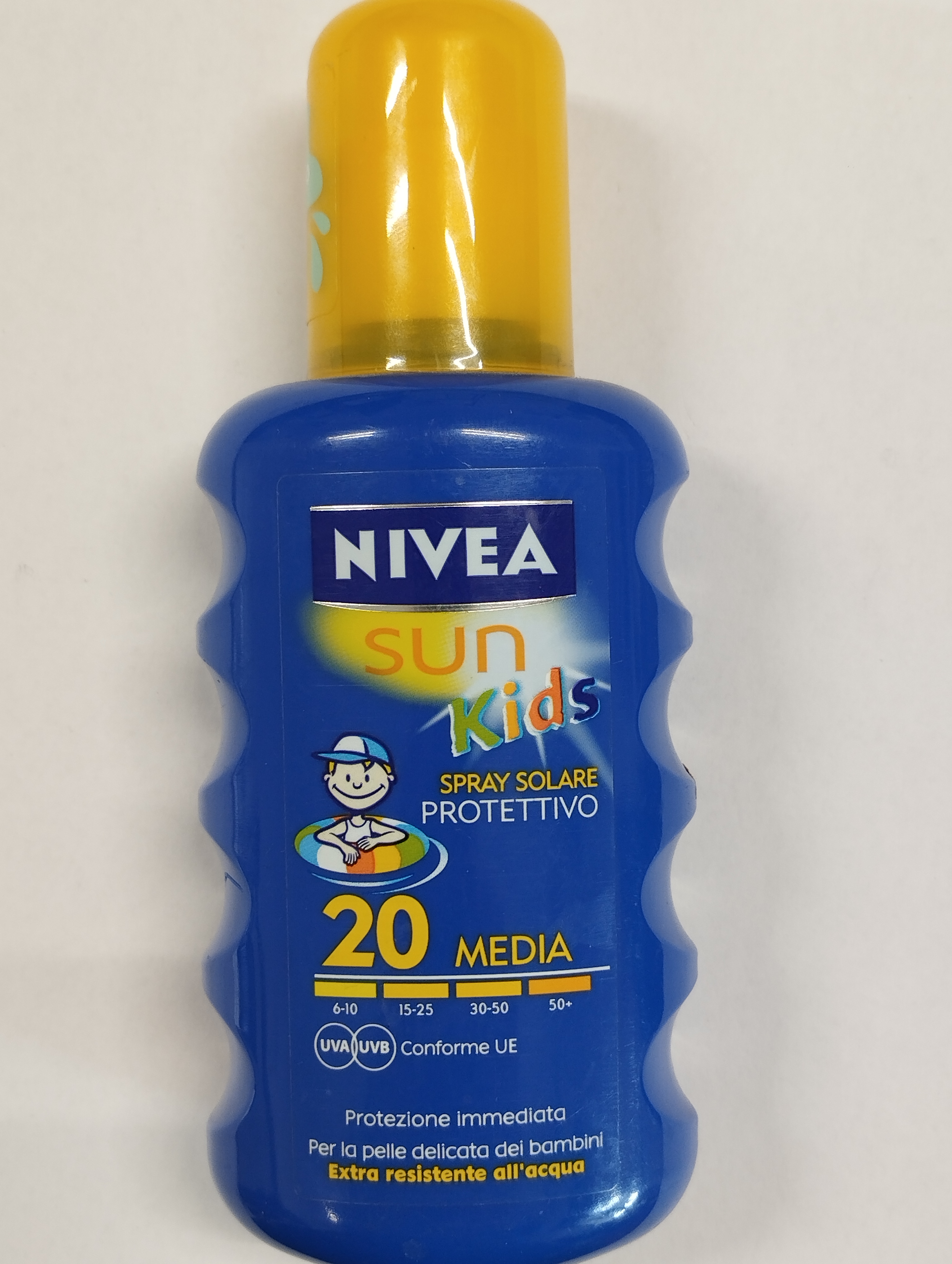 Official image of Sunscreen spray ; Nivea ; Sun kids published by OECD 4