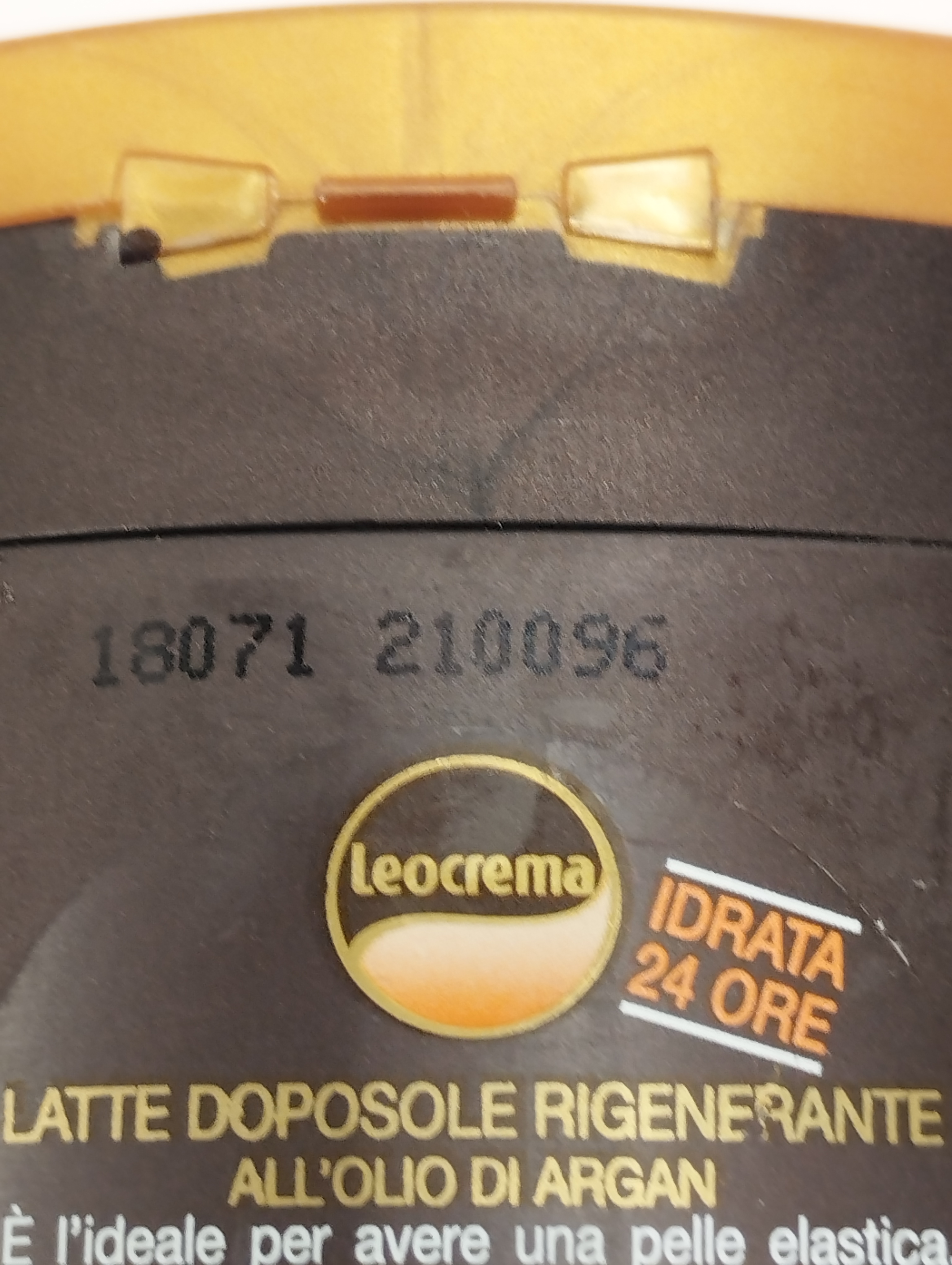 Official image of Aftersun lotion ; Leocrema ; Latte dopo sole rigenerante all'oliop di Argan published by OECD 2